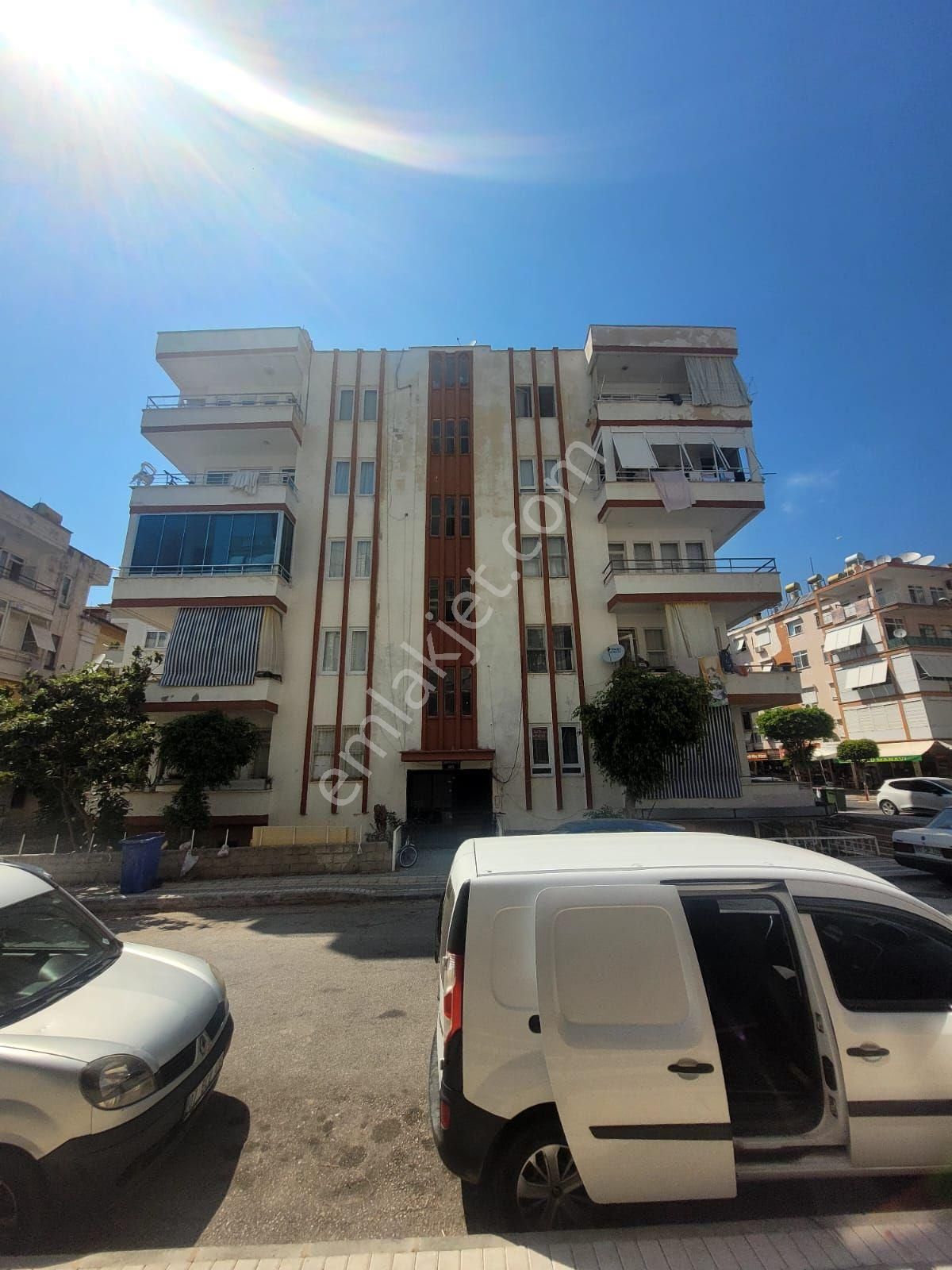 Kızlarpınarı Mahallesinde Satılık 2+1 Daire