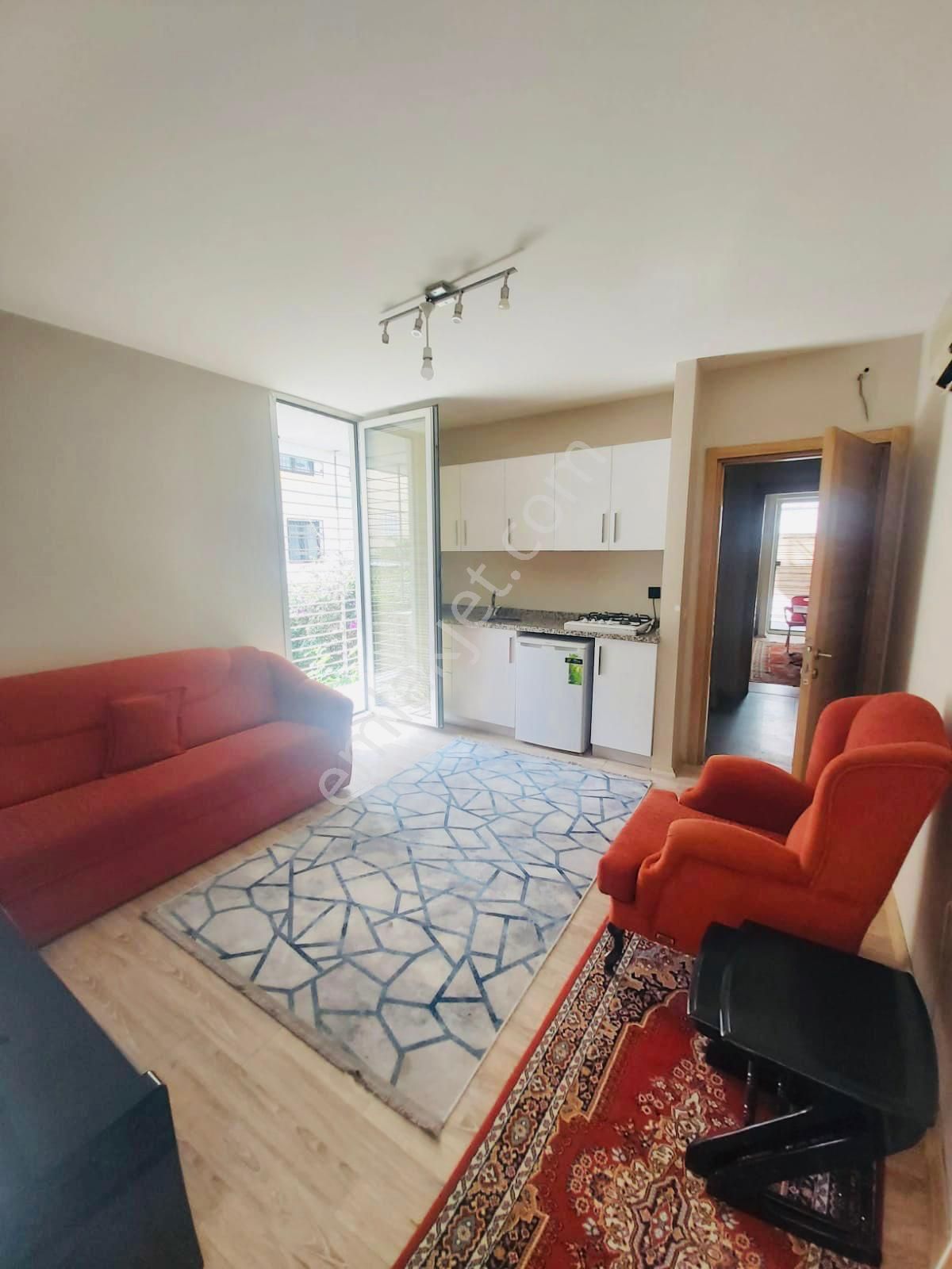 🔹 Beyazevler Kafeler Caddesi Üzeri Eşyalı 1+1 Kiralık Daire! 🔹