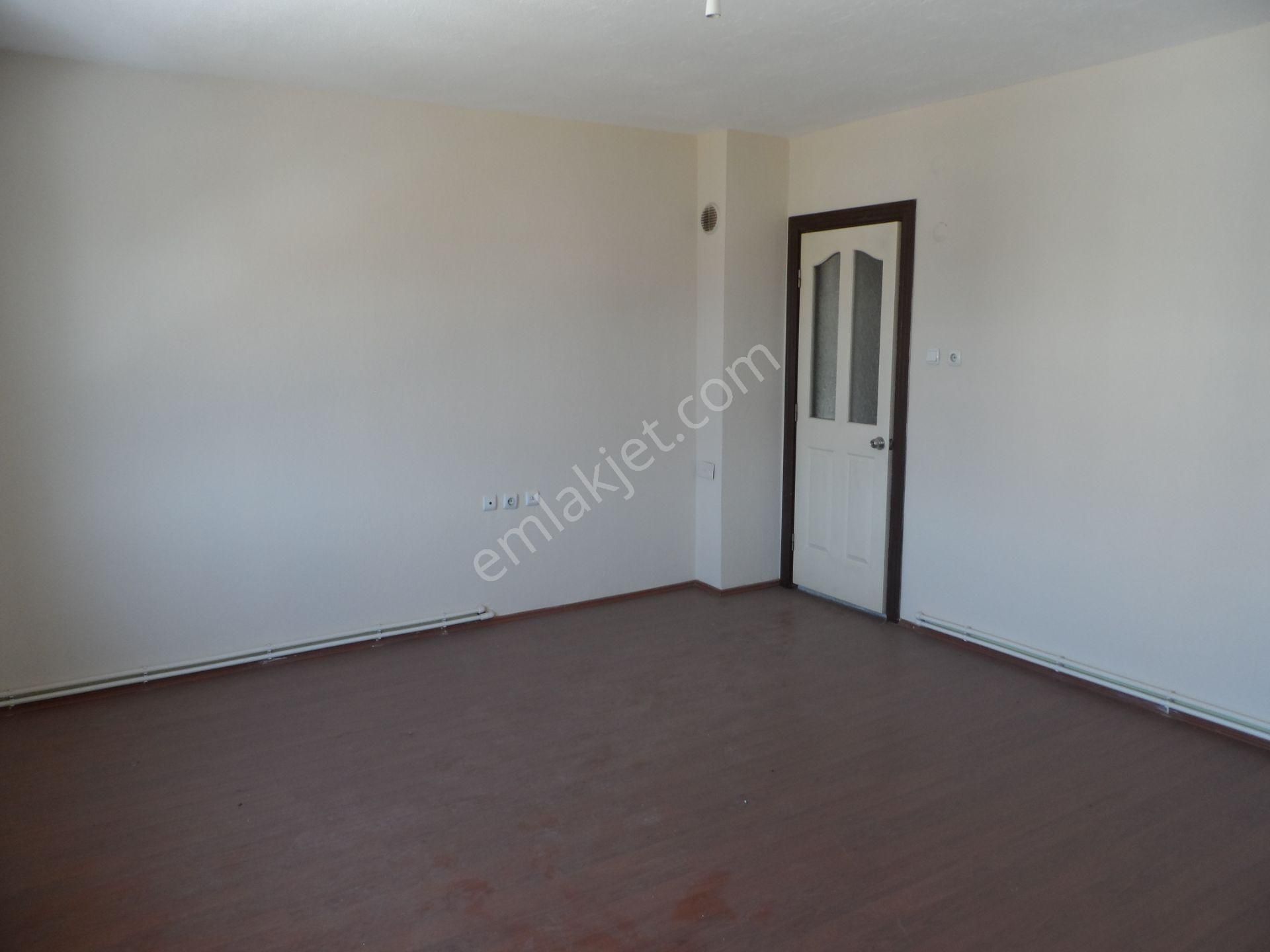 Nazilli Ege Emlak Ofisinden Yeni Mh. Asansörlü, Doğalgaz Kombili Kiralık Daire - Görsel 21