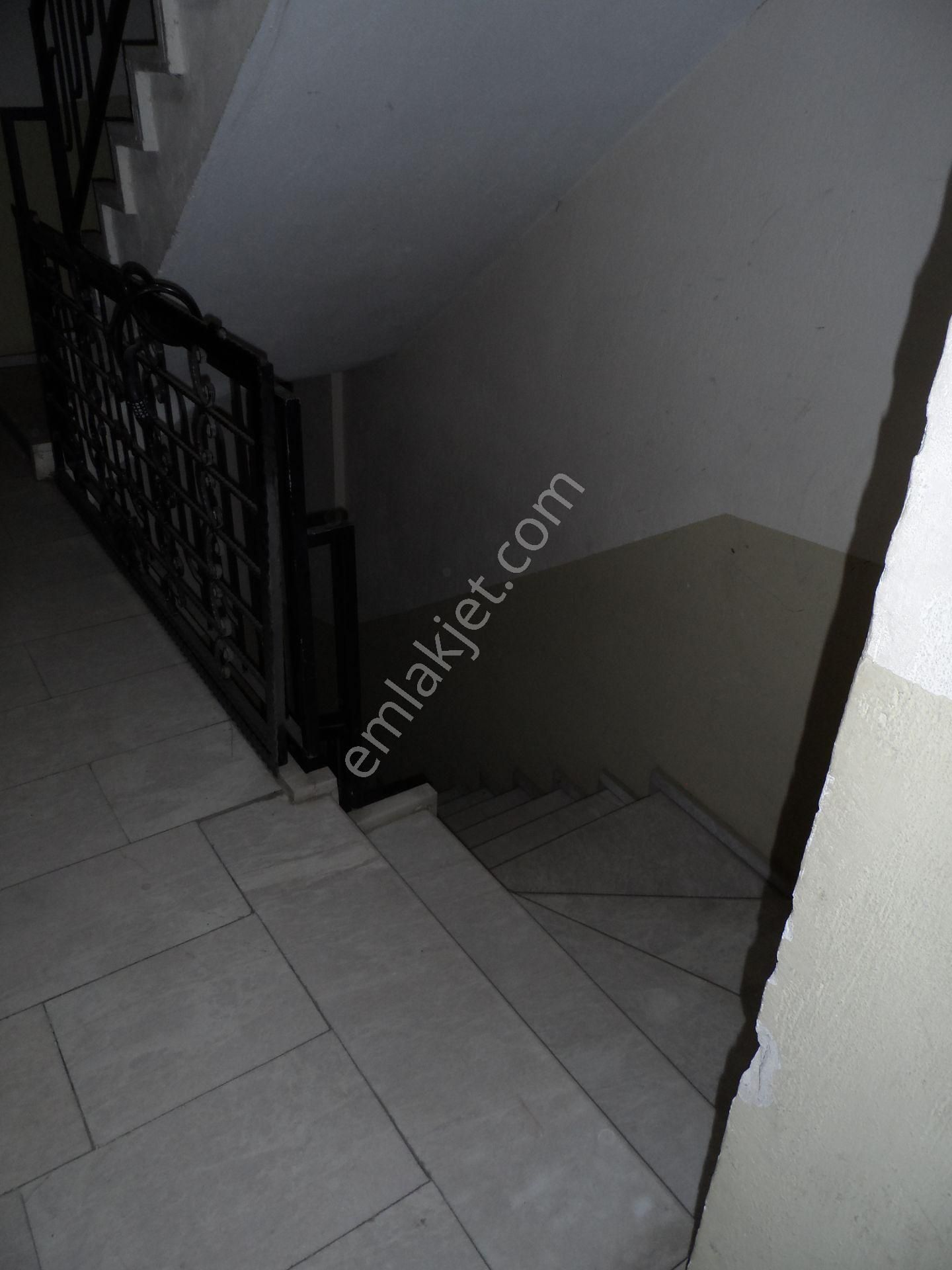 Nazilli Ege Emlak Ofisinden Yeni Mh. Asansörlü, Doğalgaz Kombili Kiralık Daire - Görsel 4