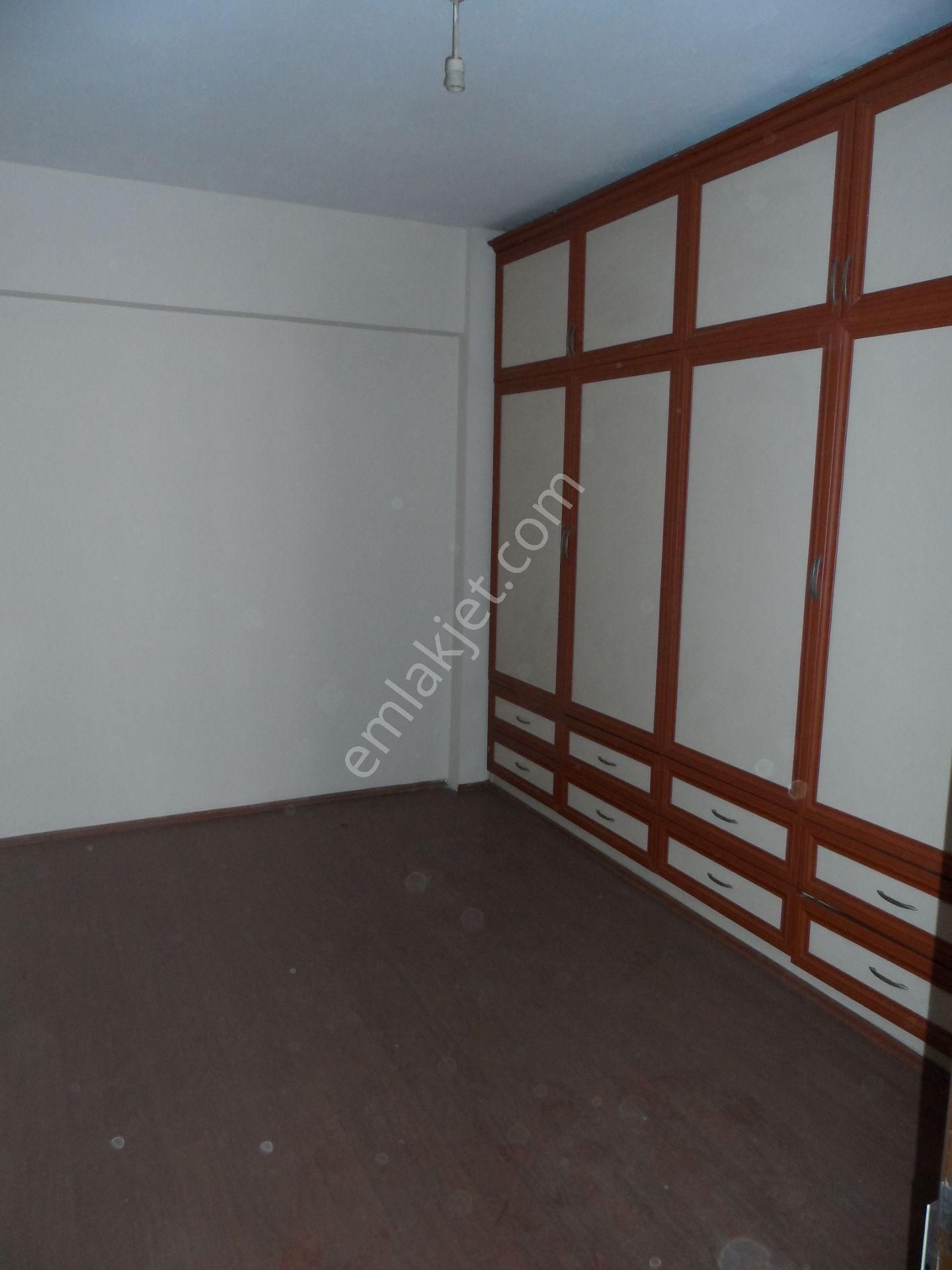 Nazilli Ege Emlak Ofisinden Yeni Mh. Asansörlü, Doğalgaz Kombili Kiralık Daire - Görsel 23