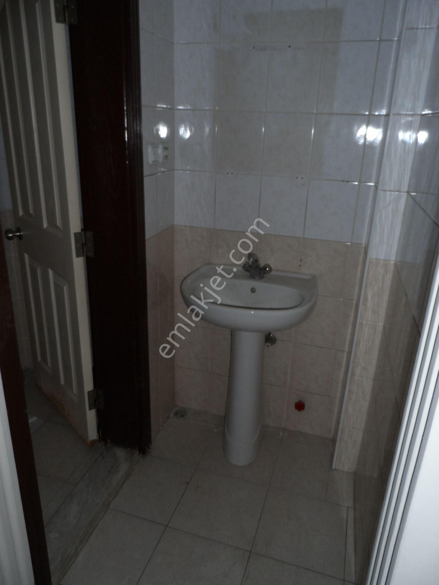 Nazilli Ege Emlak Ofisinden Yeni Mh. Asansörlü, Doğalgaz Kombili Kiralık Daire - Görsel 27