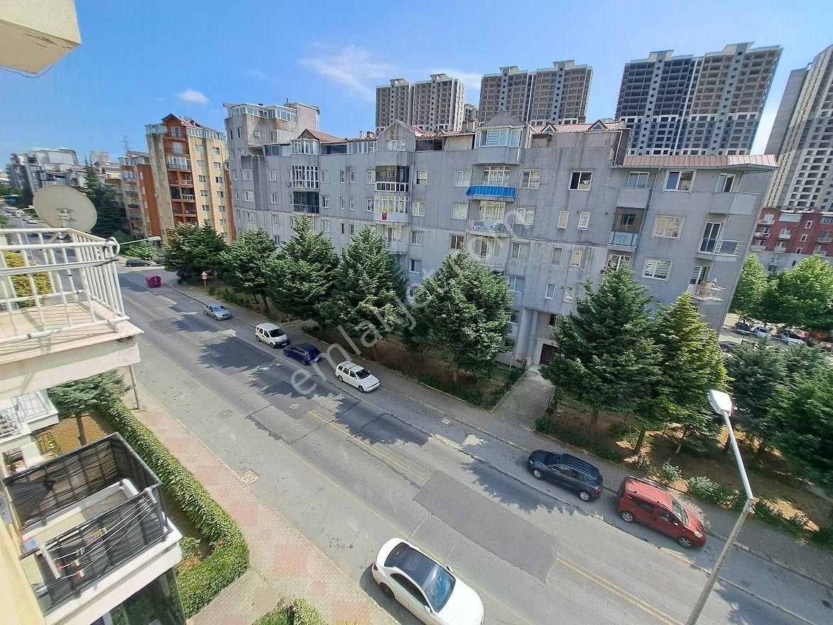 Polat Emlak'dan...cadde Üzeri - Teraslı - 2 Ayrı Daire Halinde Satılık Dublex