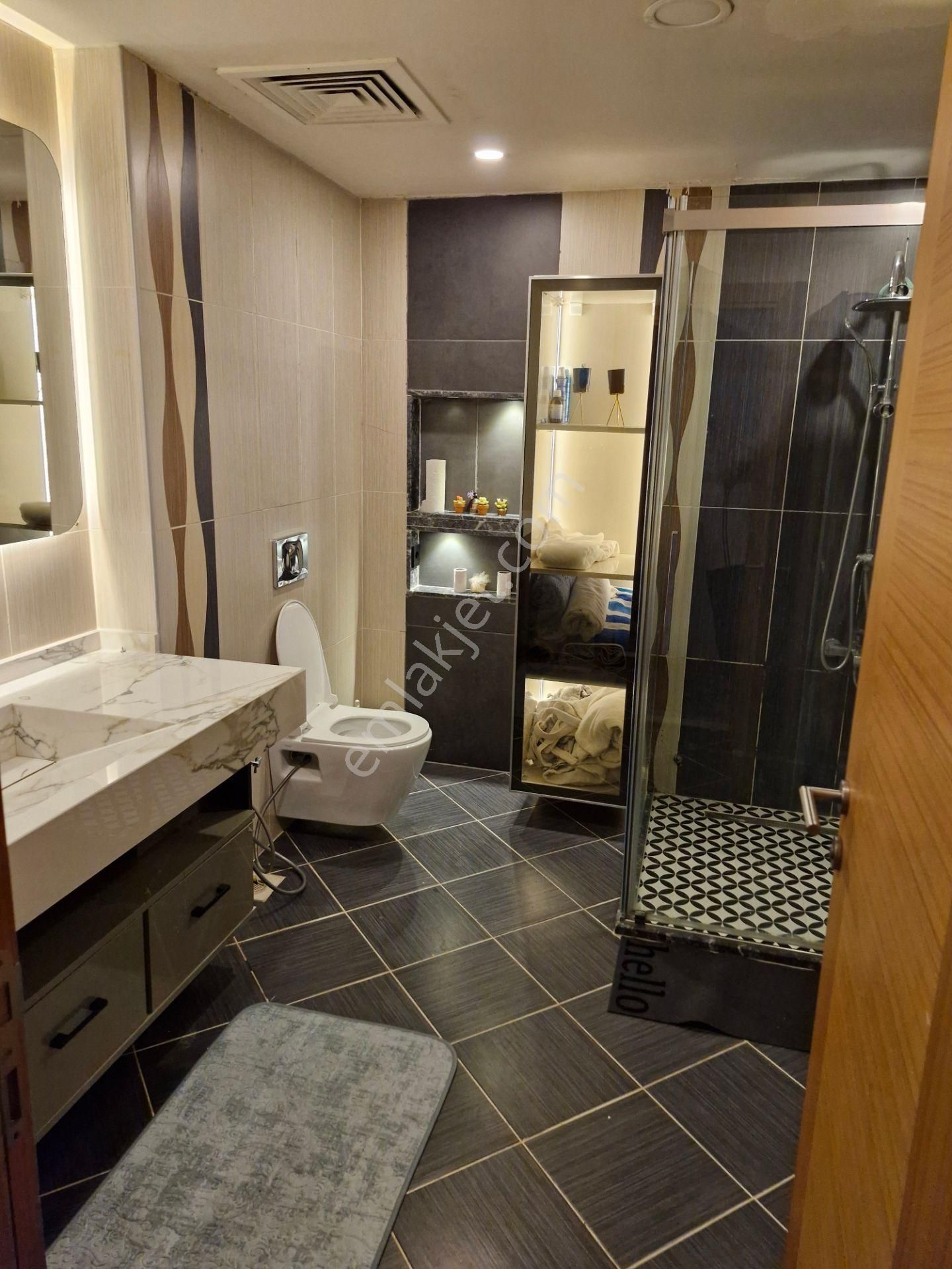 Akşenden Fatih Çapa Altımermer Caddesinin Emsalsizi 1.kat 200m² 3+1 Köşe Cephe - Görsel 26