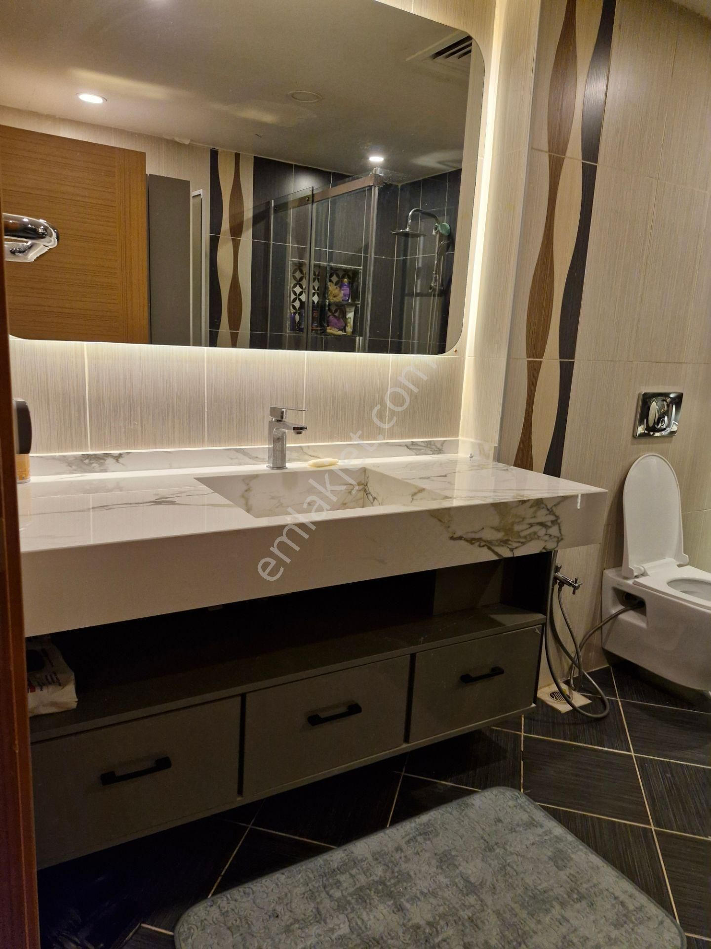 Akşenden Fatih Çapa Altımermer Caddesinin Emsalsizi 1.kat 200m² 3+1 Köşe Cephe - Görsel 25