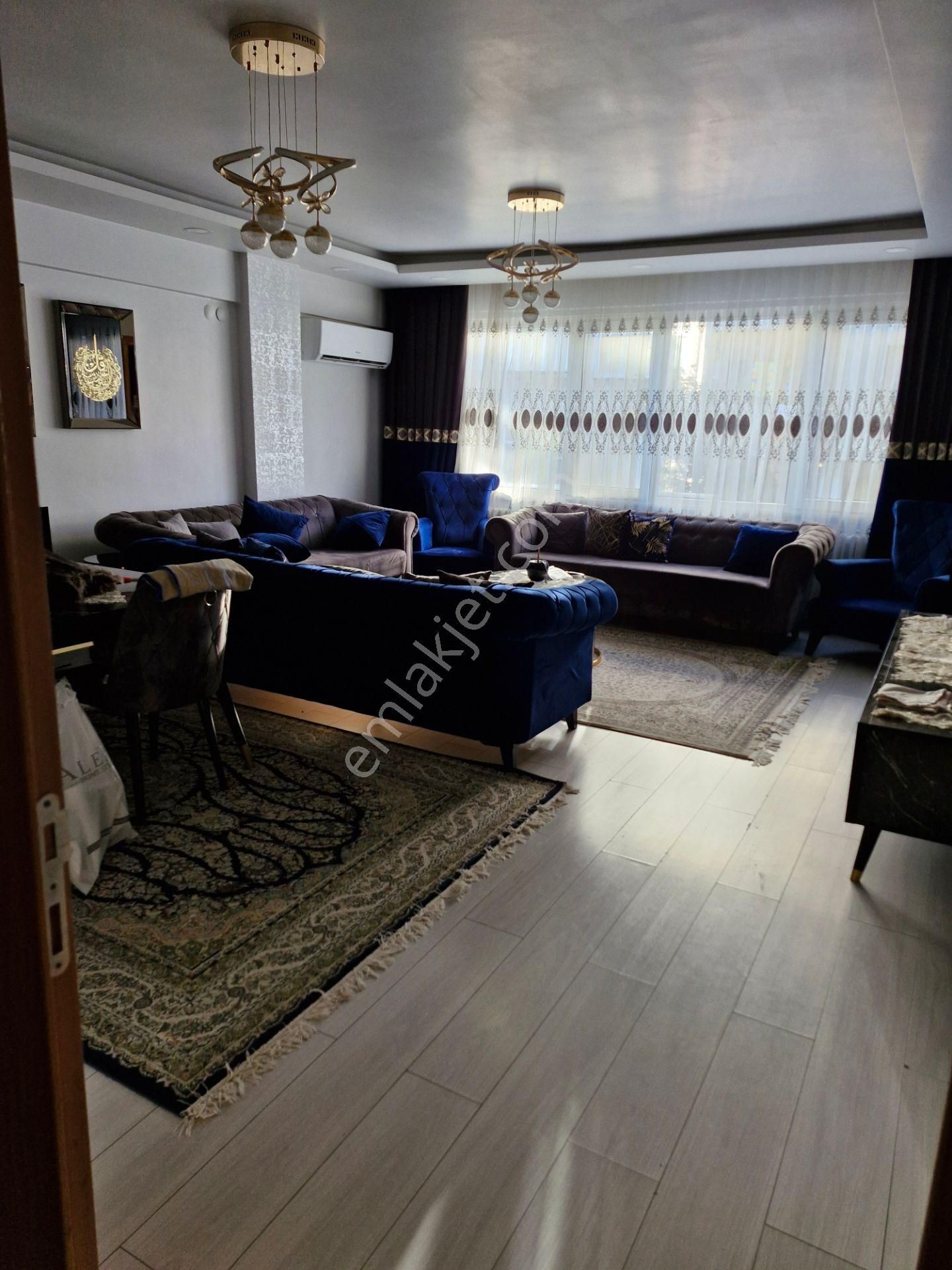 Akşenden Fatih Çapa Altımermer Caddesinin Emsalsizi 1.kat 200m² 3+1 Köşe Cephe - Görsel 14