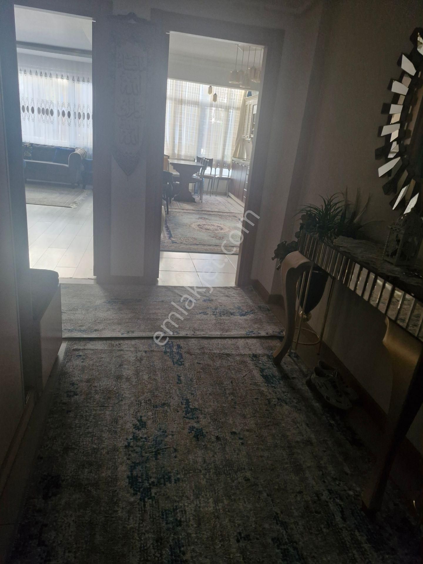 Akşenden Fatih Çapa Altımermer Caddesinin Emsalsizi 1.kat 200m² 3+1 Köşe Cephe - Görsel 2