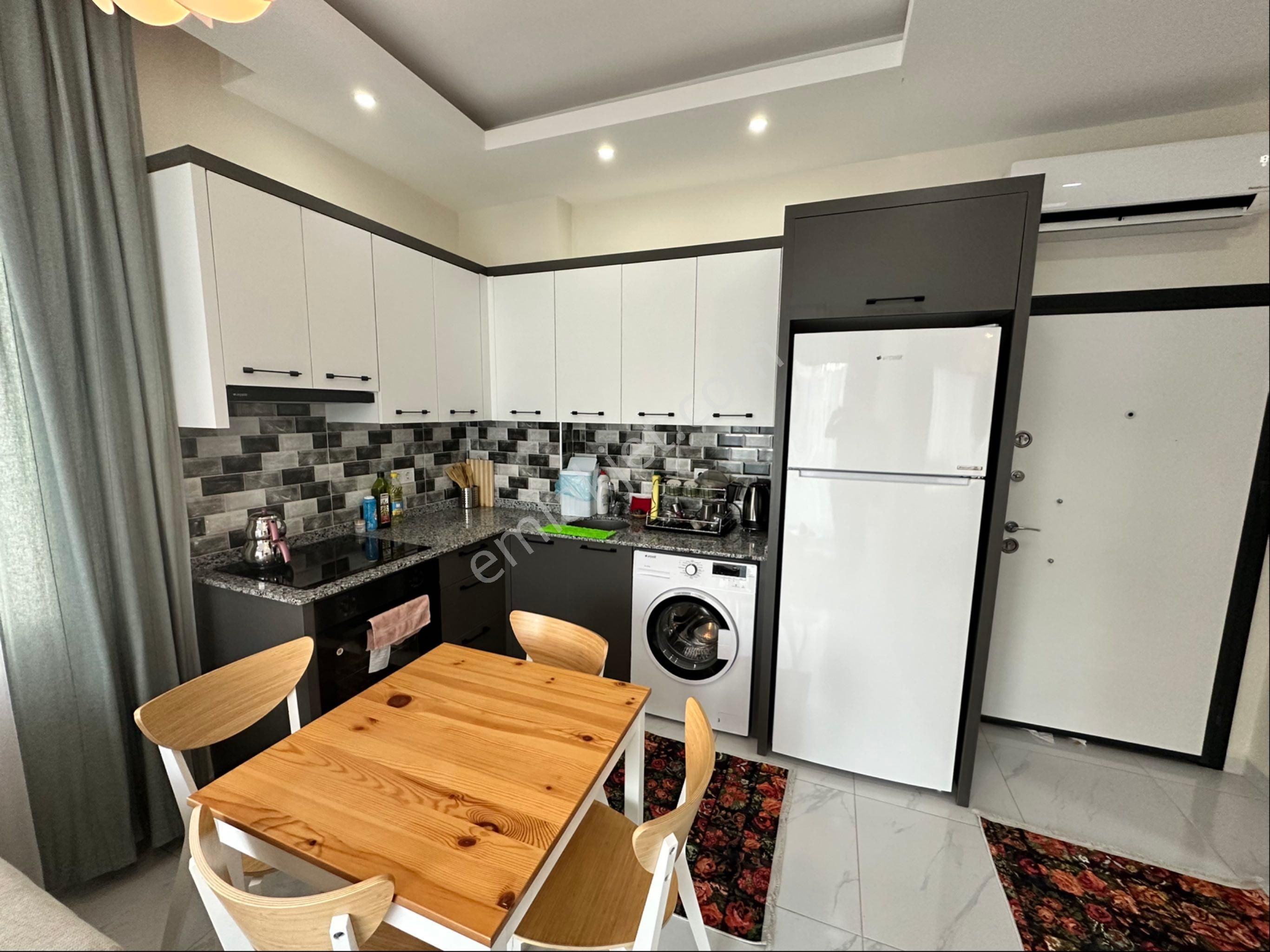 Alanya Merkezde Günlük Ve Haftalık 1+1 Yeni Eşyalı Daire - Görsel 11