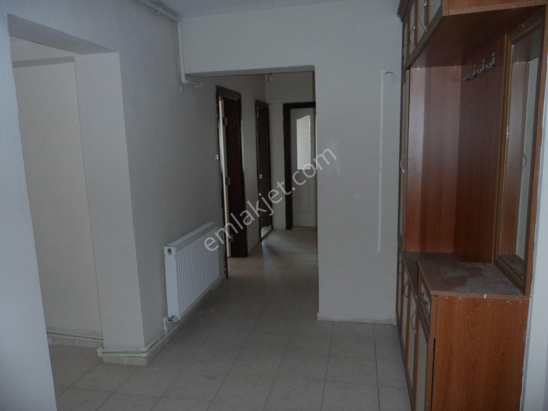 Nazilli Ege Emlak Ofisinden Yeni Mh. Asansörlü, Doğalgaz Kombili Kiralık Daire - Görsel 8