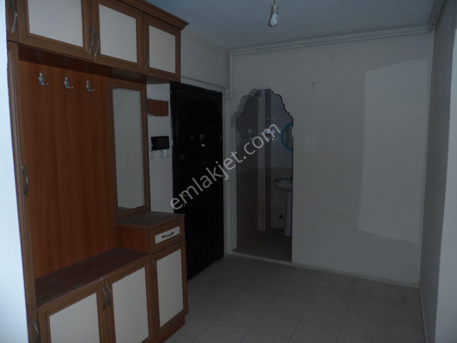 Nazilli Ege Emlak Ofisinden Yeni Mh. Asansörlü, Doğalgaz Kombili Kiralık Daire - Görsel 10