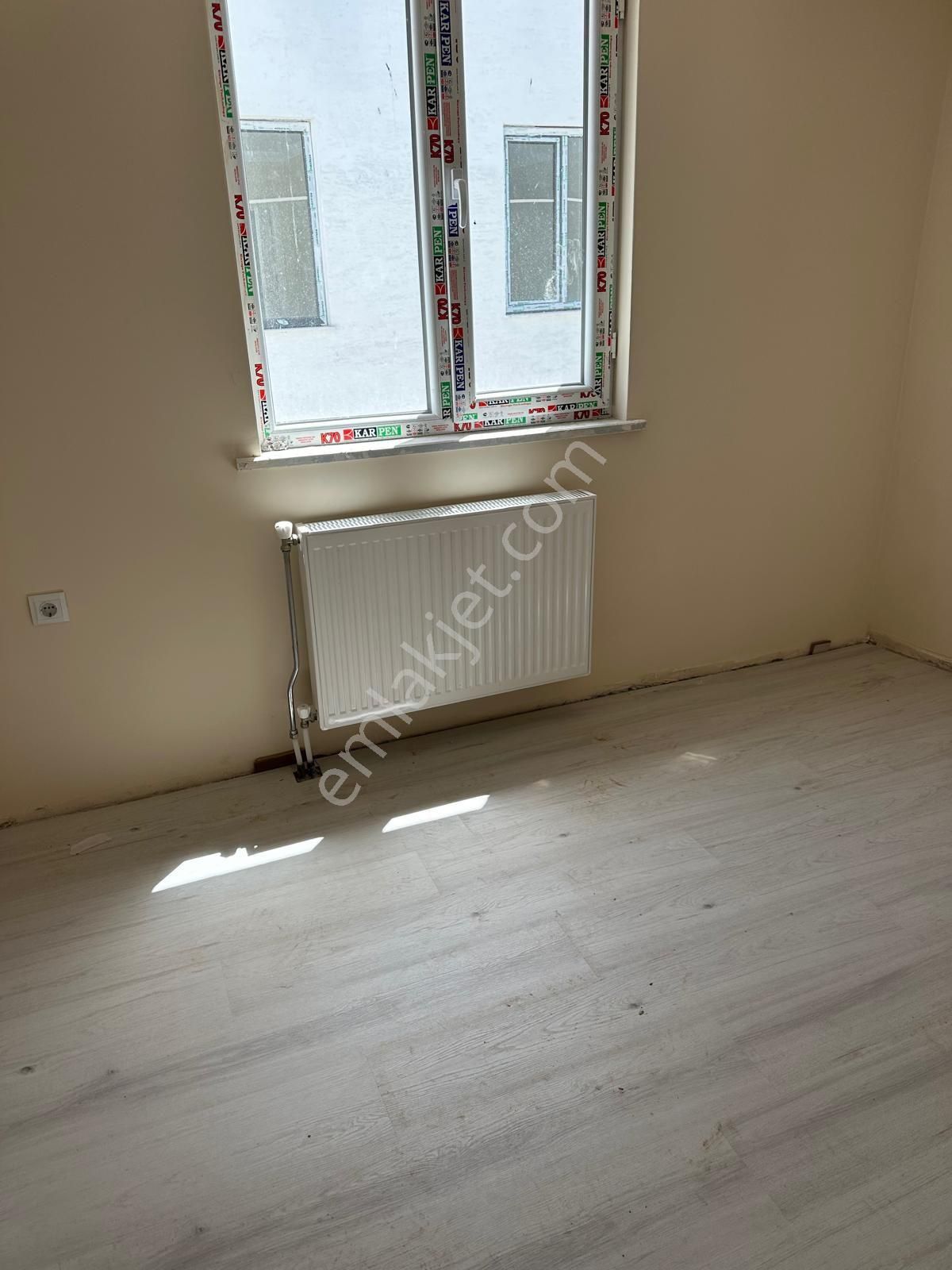 Alipaşada Acil Satilik 1+1 Sifir Yapi Daire