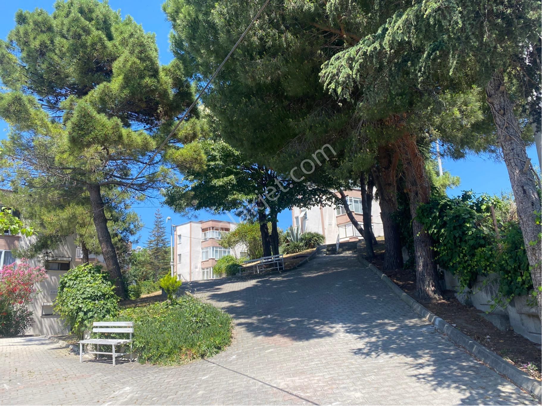 Eşkel Öğretmenler Sitesinde Denize 200 M Uzaklıkta Yazlık Daire