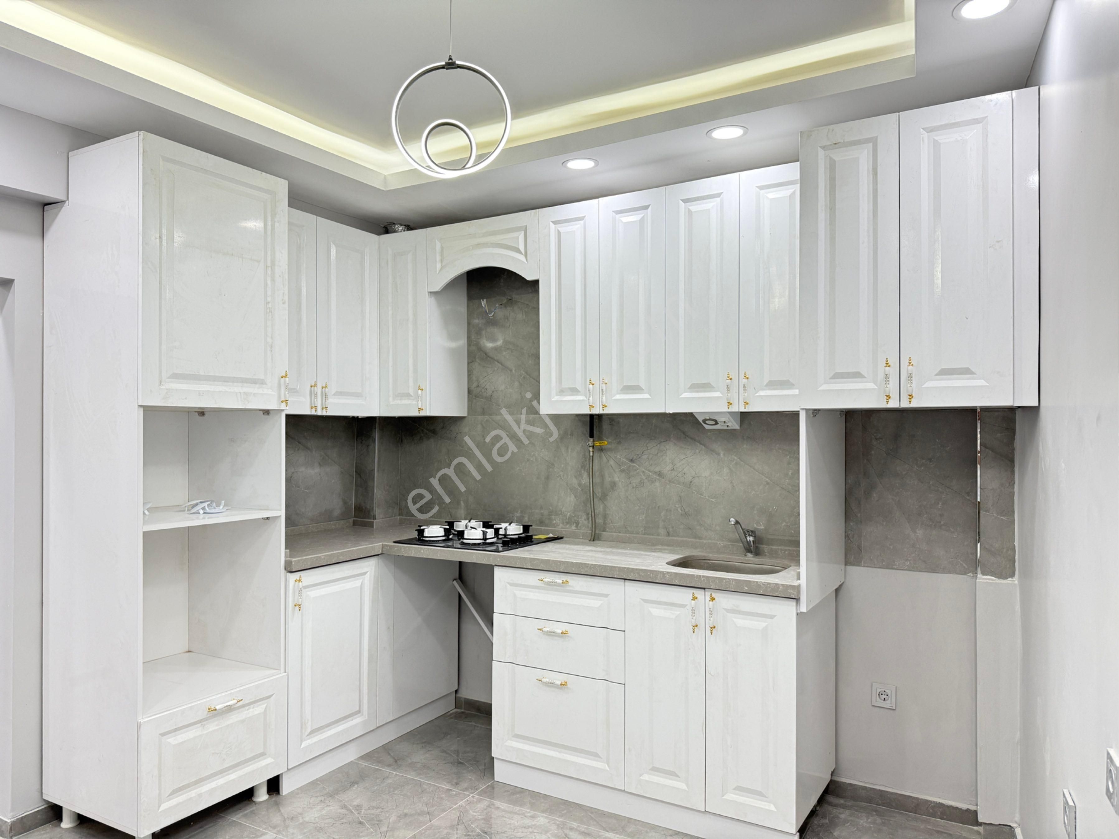[nova] Şehir Merkezinde Satılık Full Tadilatlı 2+1 Daire