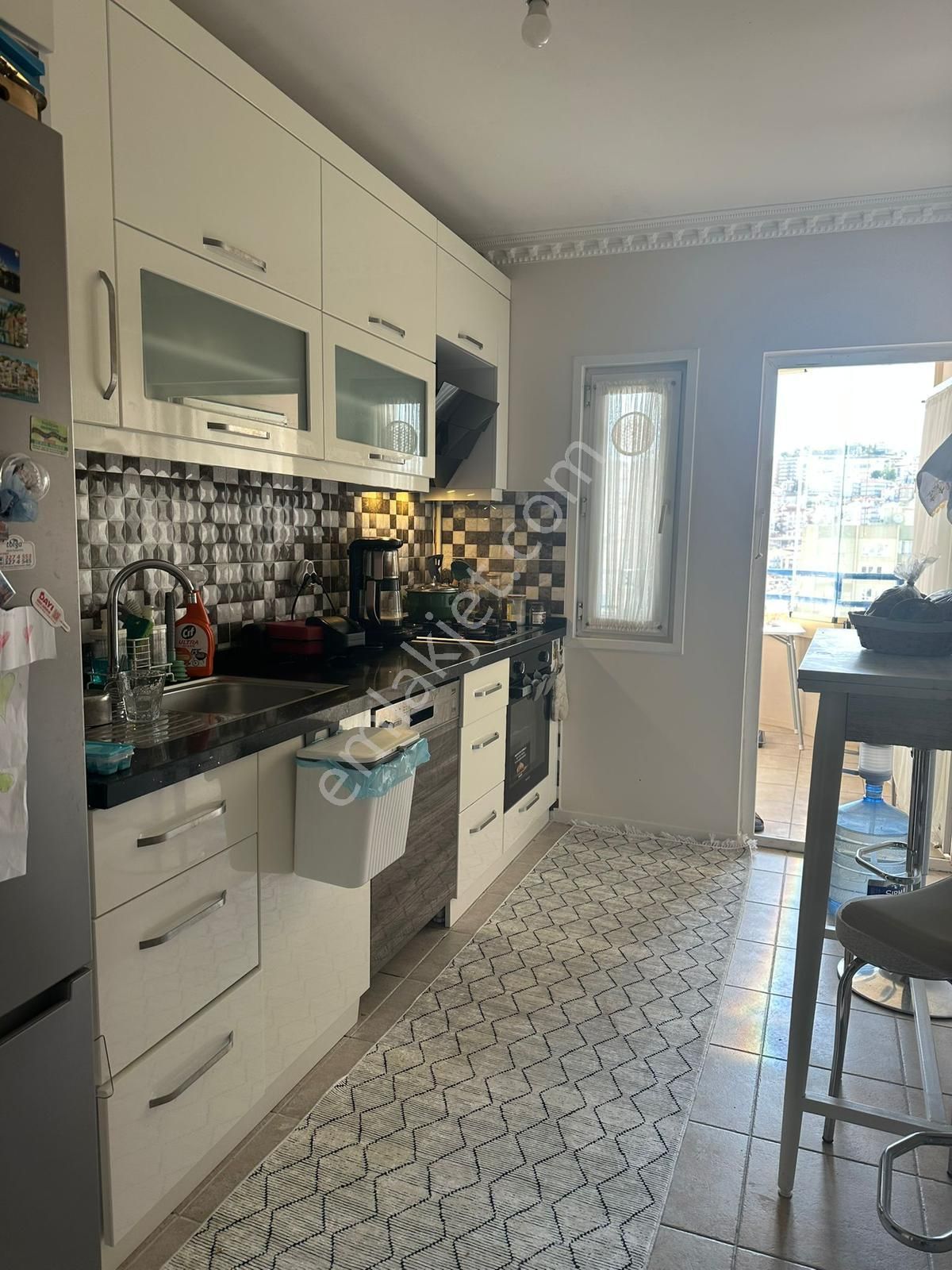 Yenimahalle Demetkent Sitesinde Kiralık Daire..