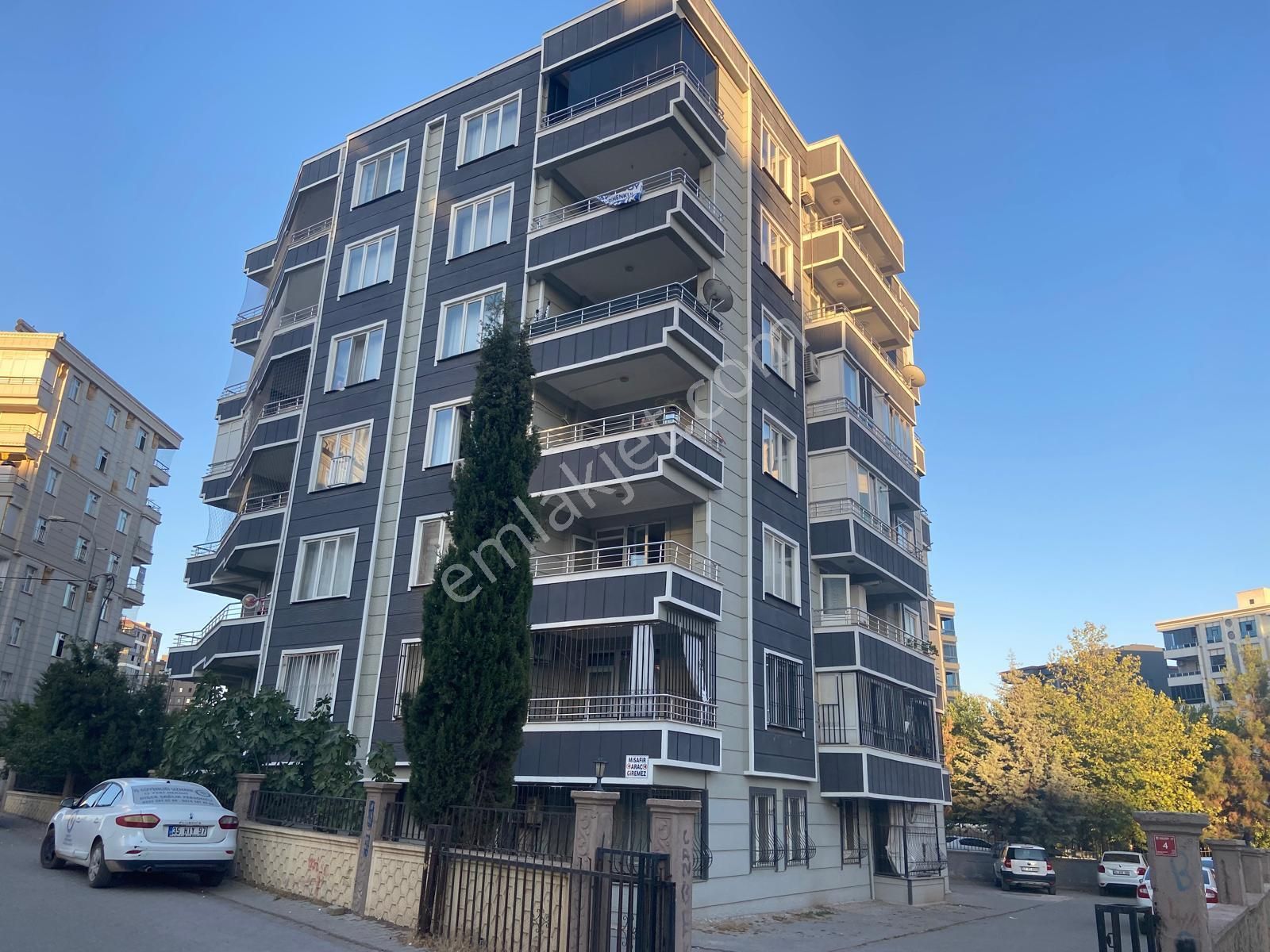 Karaköprü Güzelşehir Yaşam Park Yanında Satılık 3+1 Daire
