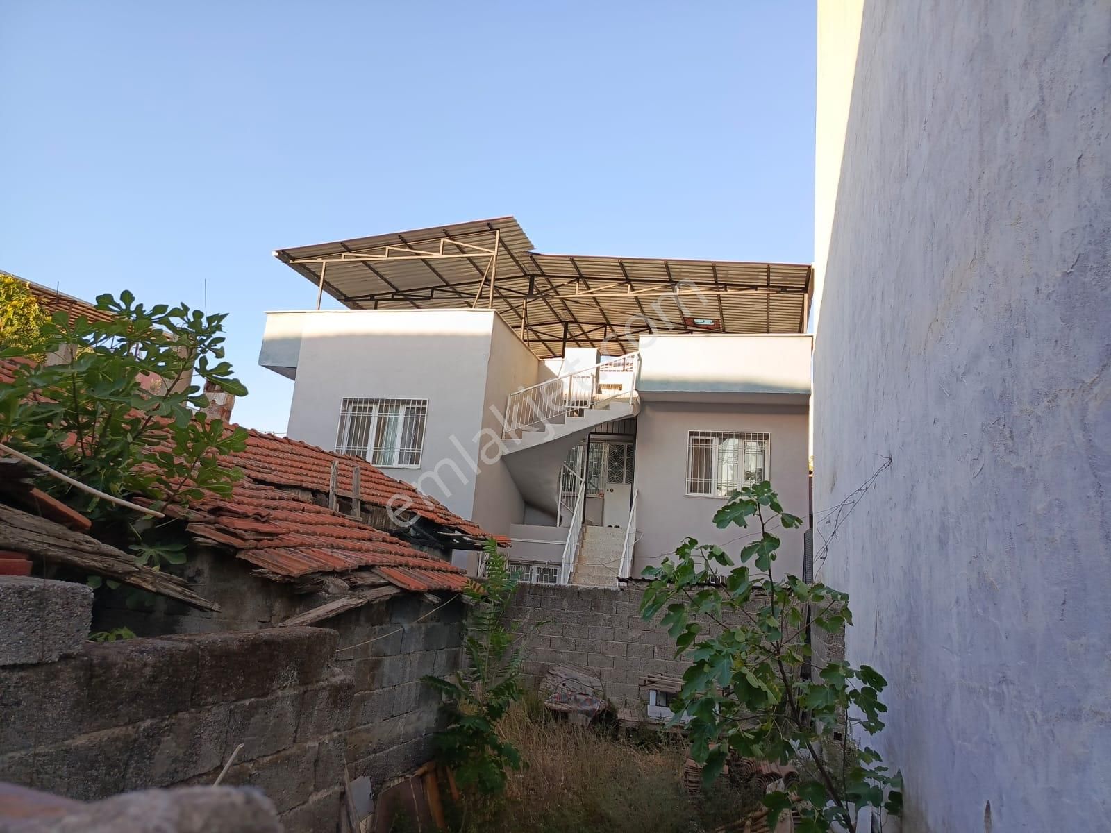 Gümüşpala 7062 Sok. Ta Konple Tek Katlı Çatılı Müstakil Ev 240 M2- - Görsel 20