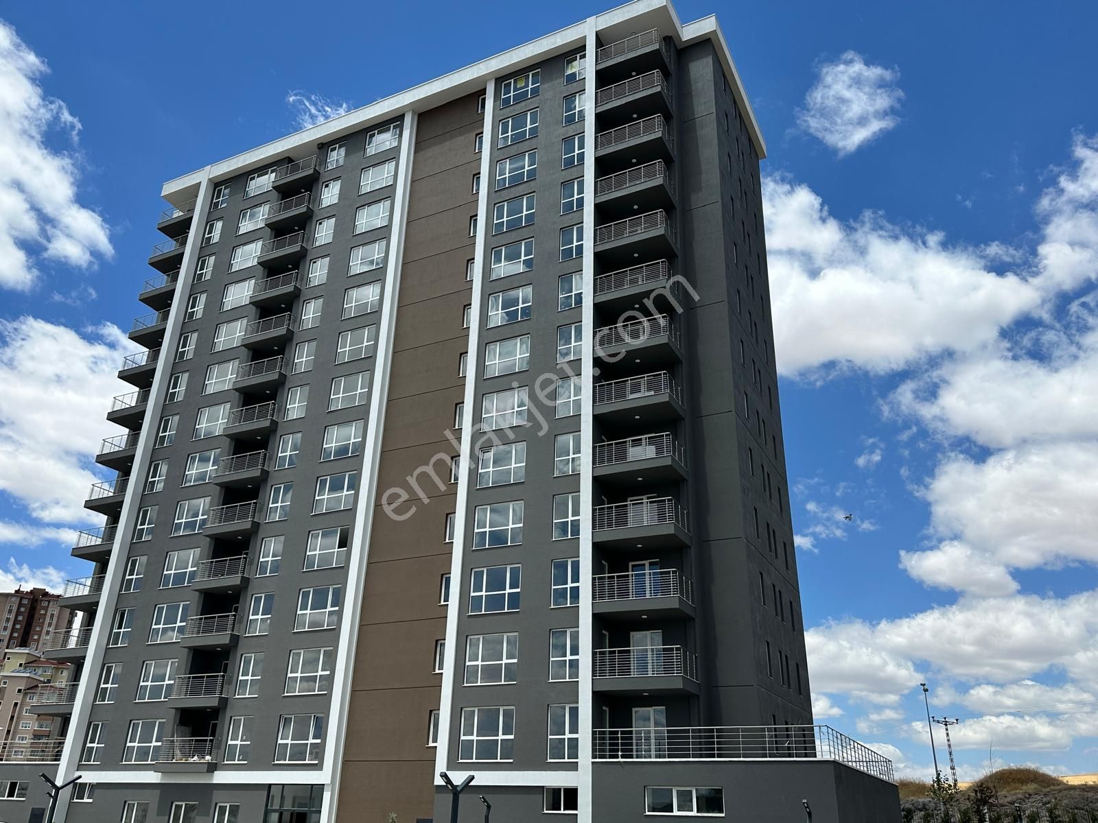 Yapracık Ebeveyn Banyolu Kapalı Mutfak Sıfır 2+1 Kiralık Daire