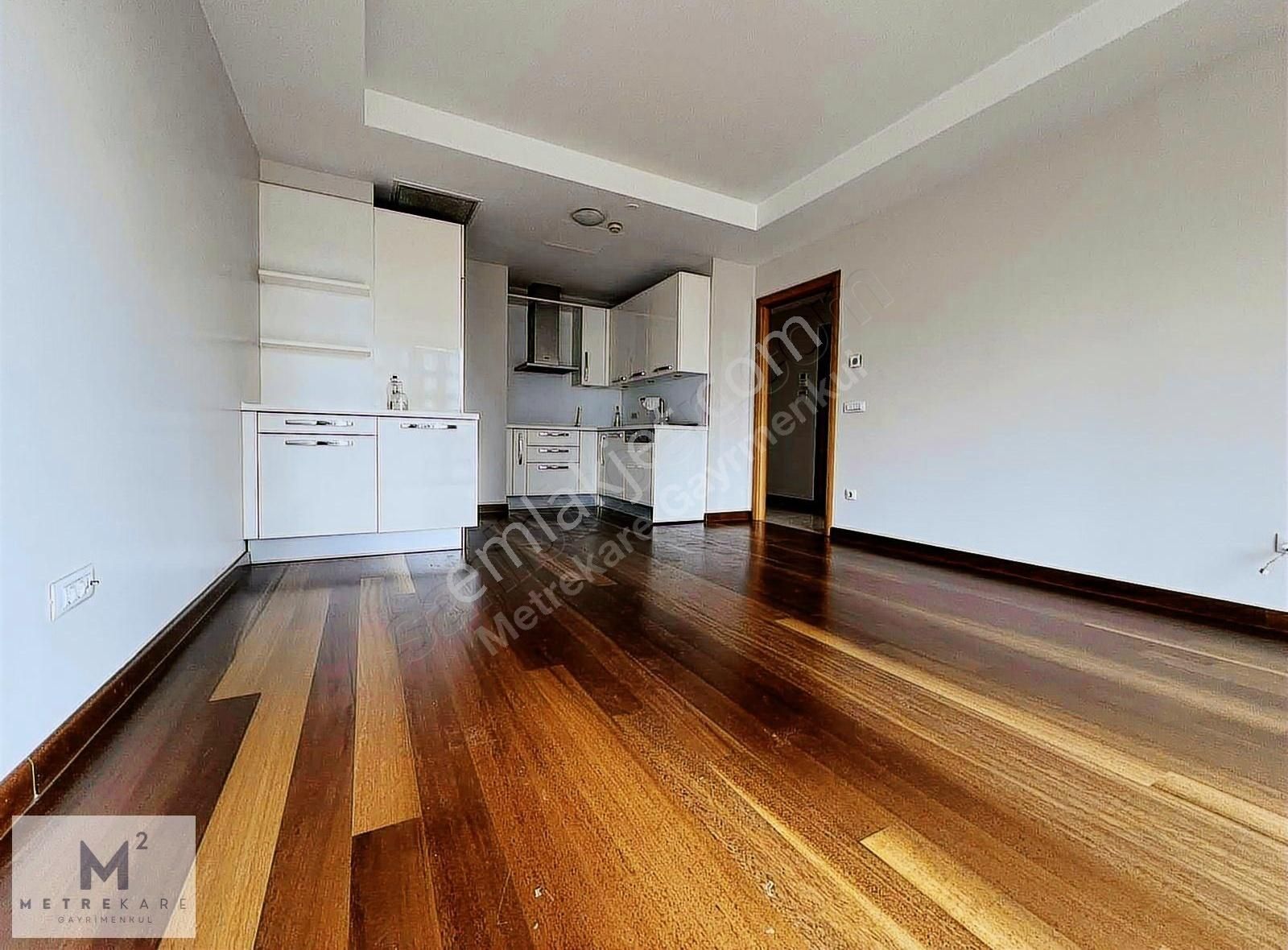 Maslak Mashattan 1+1 Boş Kiralık Alçak Kat Havuz Cephe/peyzaj