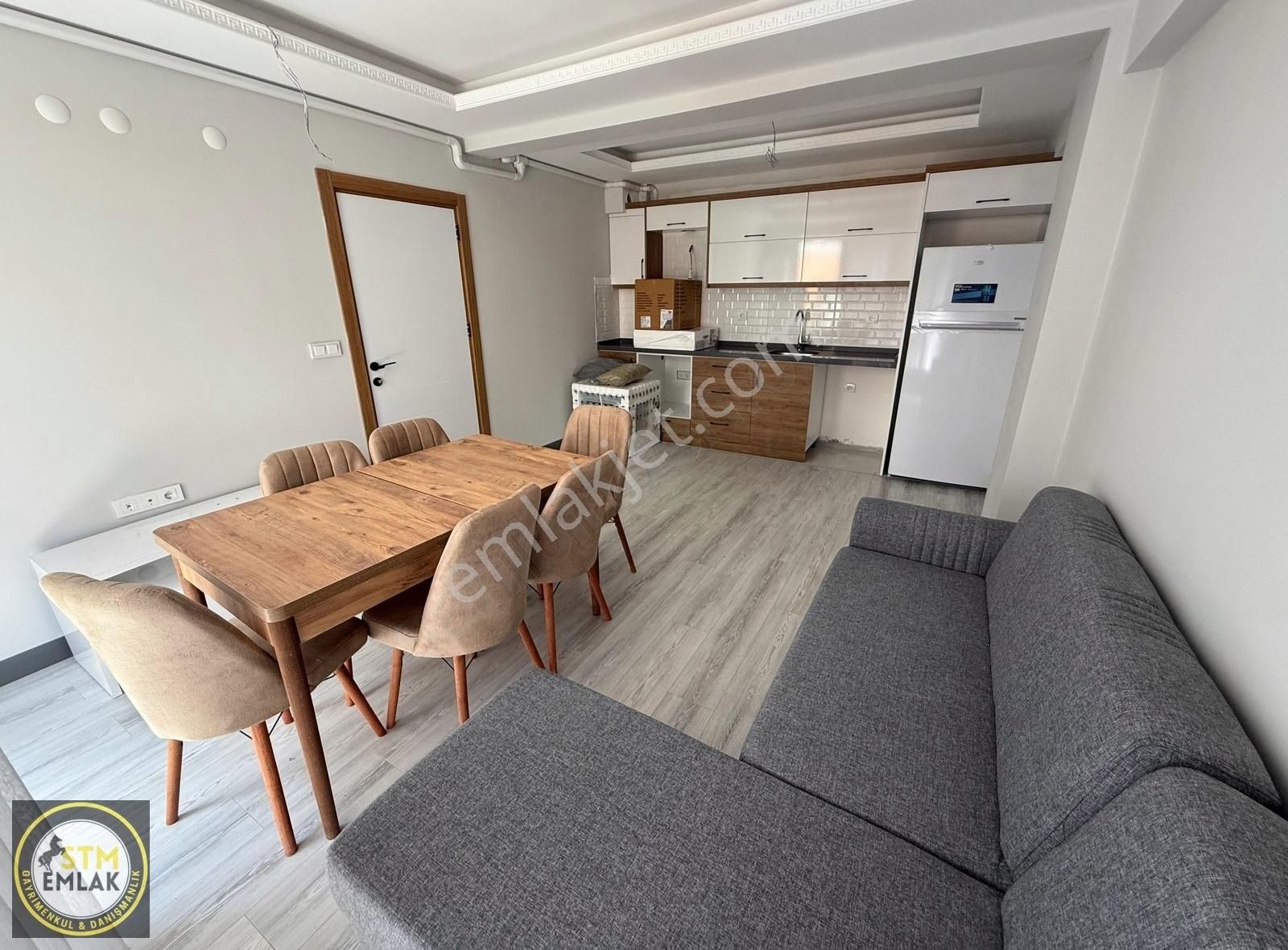 Stm Emlaktan Çarşı Merkezinde Full Eşyalı Kiralık 1+1 Daire