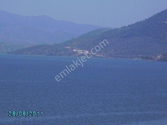 Foça Ilipınar Degirmenaltı 507148ada 390parsel De Köşe A3 Yer 350 Hobi Bahceleri Denize 6 Km Yakın