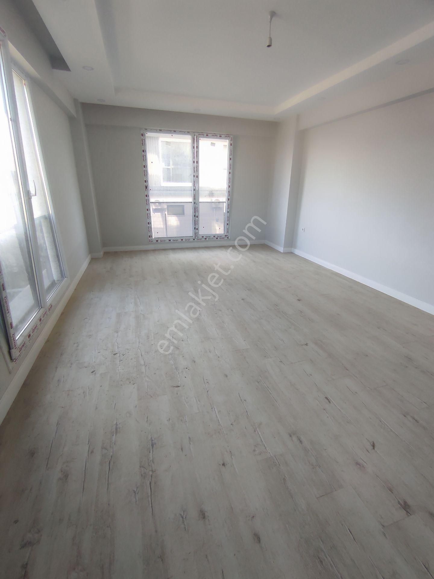 Büşra Gayrimenkulden Satılık Sıfır Daireler 2+1 Site İçinde Yüksek Giriş 90m2