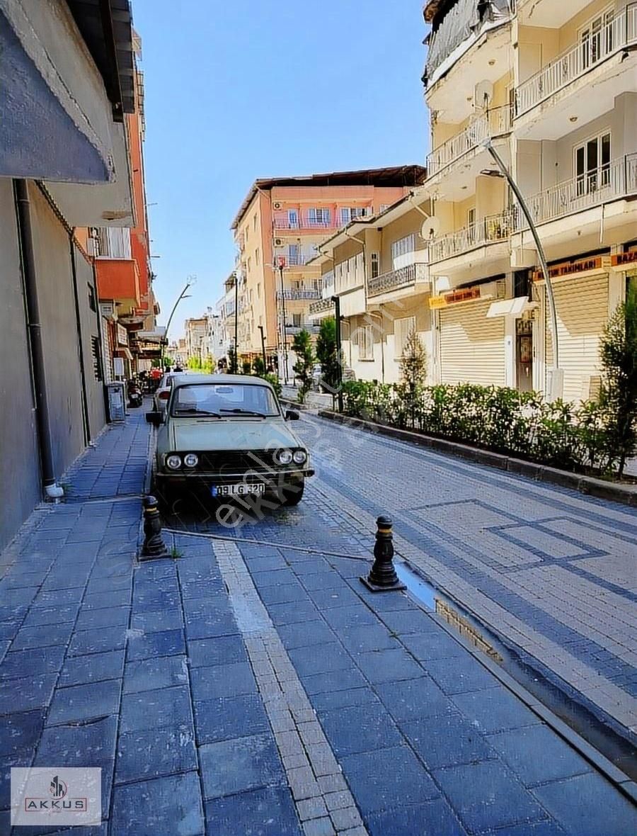 Akkuş Emlak'tan 4+1 Çarşı Merkezde Kiralik Daire