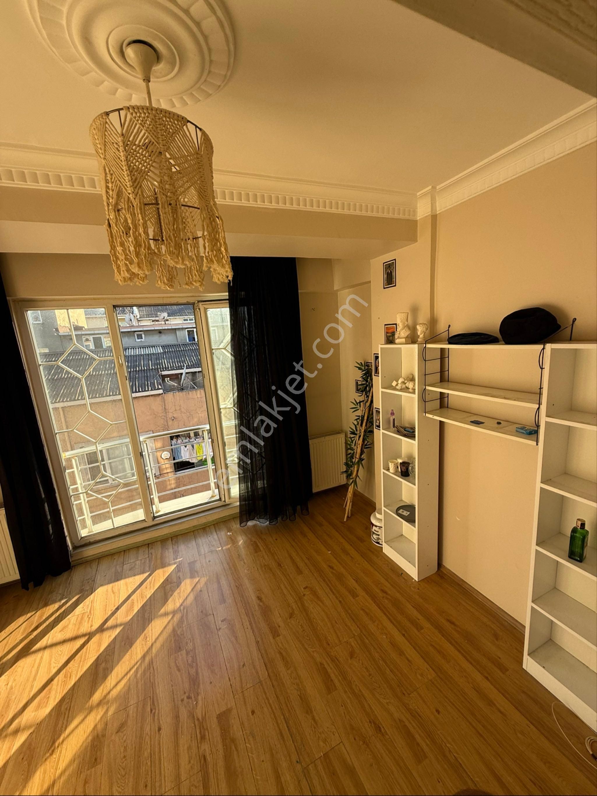 Boş Daire Esenler Davutpaşa Otogarın Dibinde Kiralık Daire