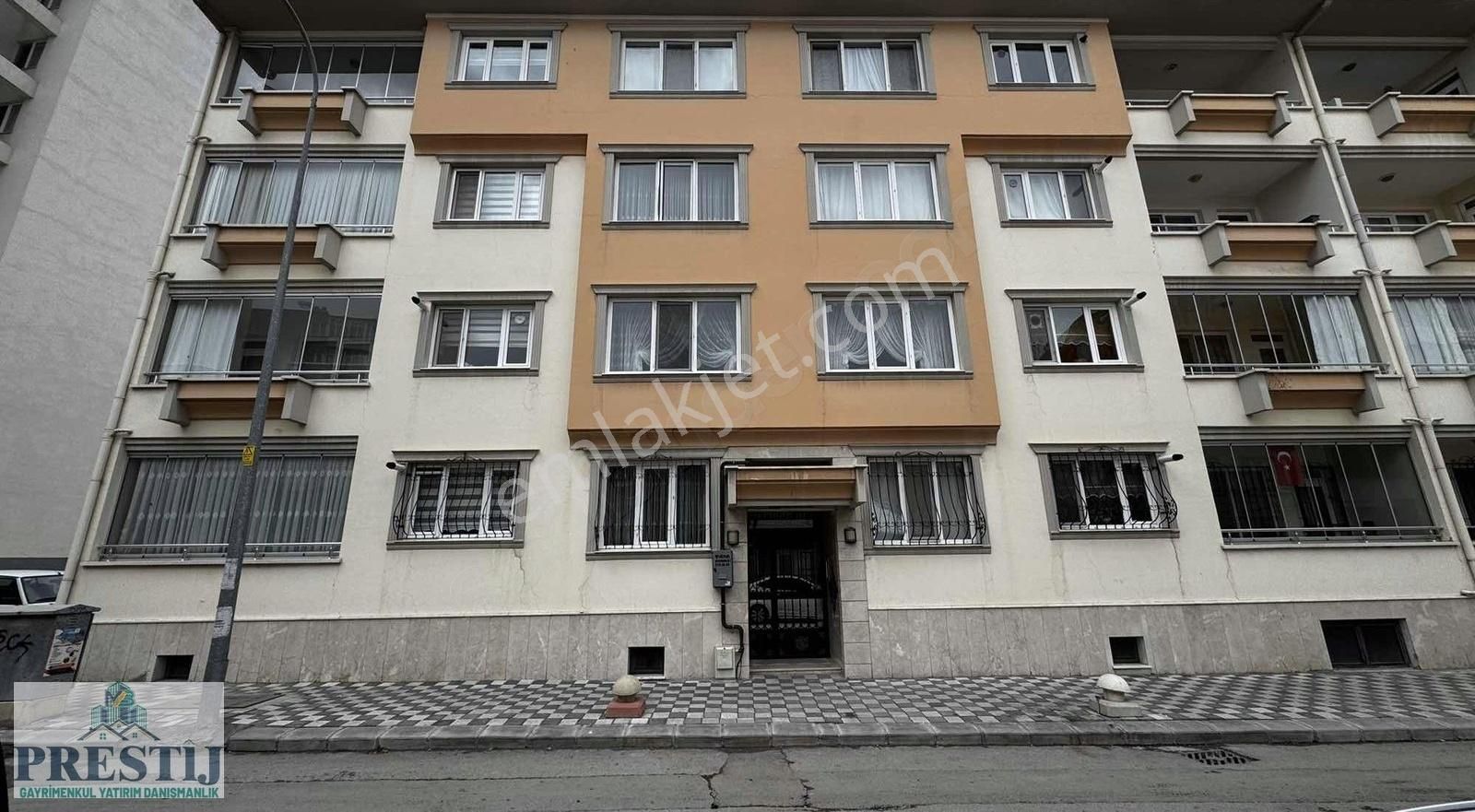 Prestij Gayrimenkul Den Kiralık Bahçe Katı Şehir Merkezinde
