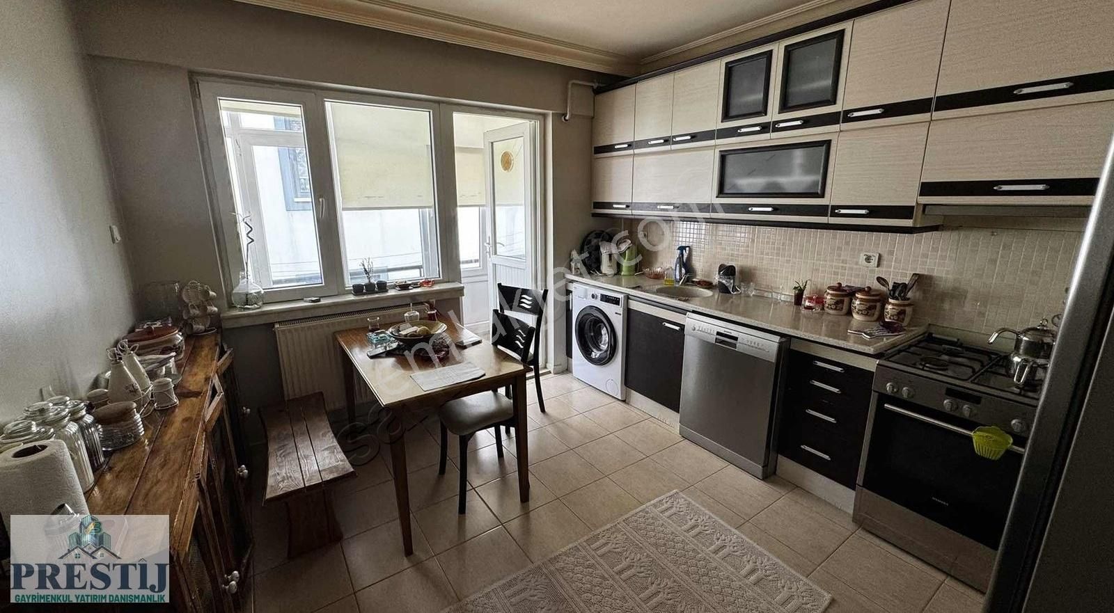 Güvenevler Mahallesinde 4+1 Doğalgazlı Güney Cepheli - Görsel 20