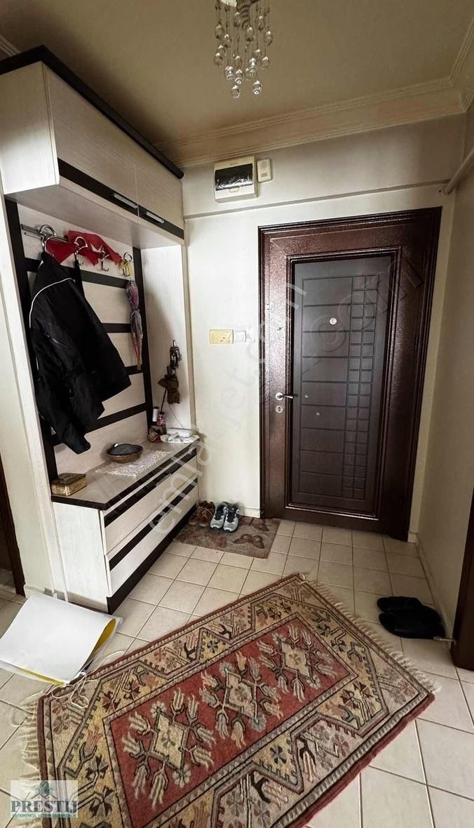 Güvenevler Mahallesinde 4+1 Doğalgazlı Güney Cepheli - Görsel 3