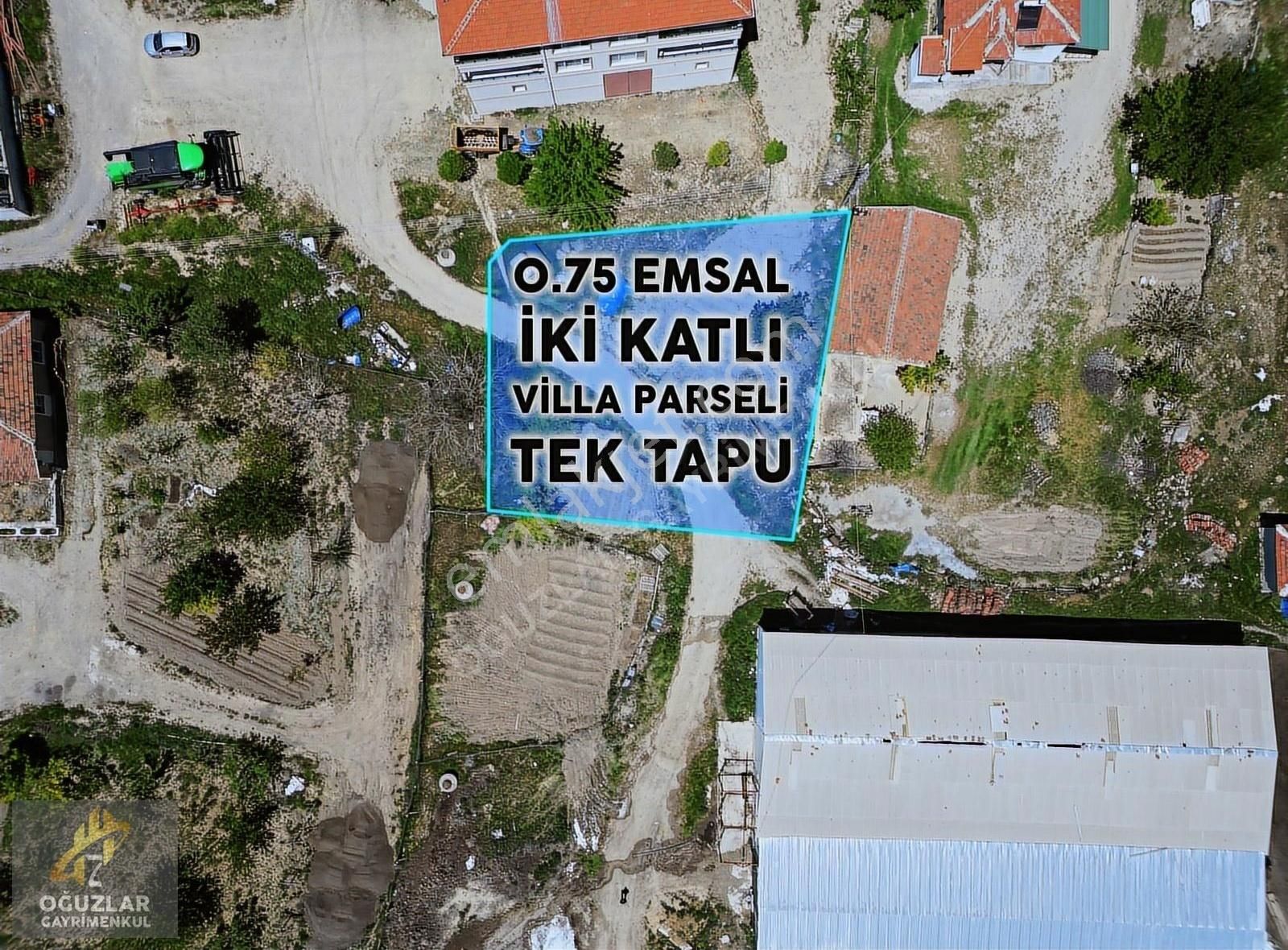 Oğuzlar'dan__ Yenihisar'da 0.75 Emsal 695m İmarlı Köy İçi Arsa