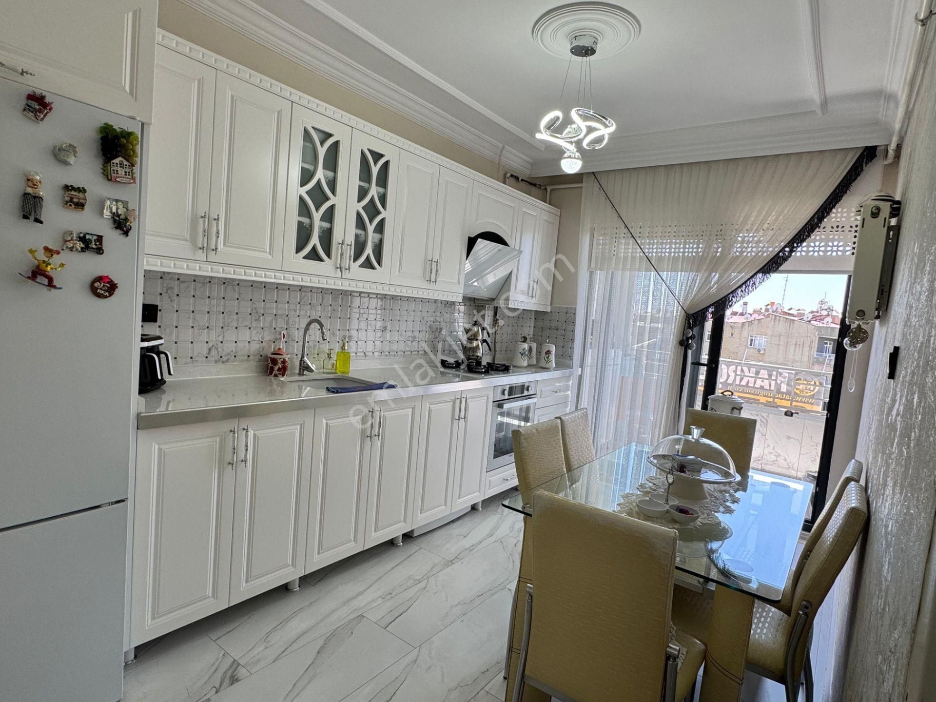 Bayramoğlu Ncıty Avm Yanı Acil Satılık 3+1 Full Yapılı Daire!