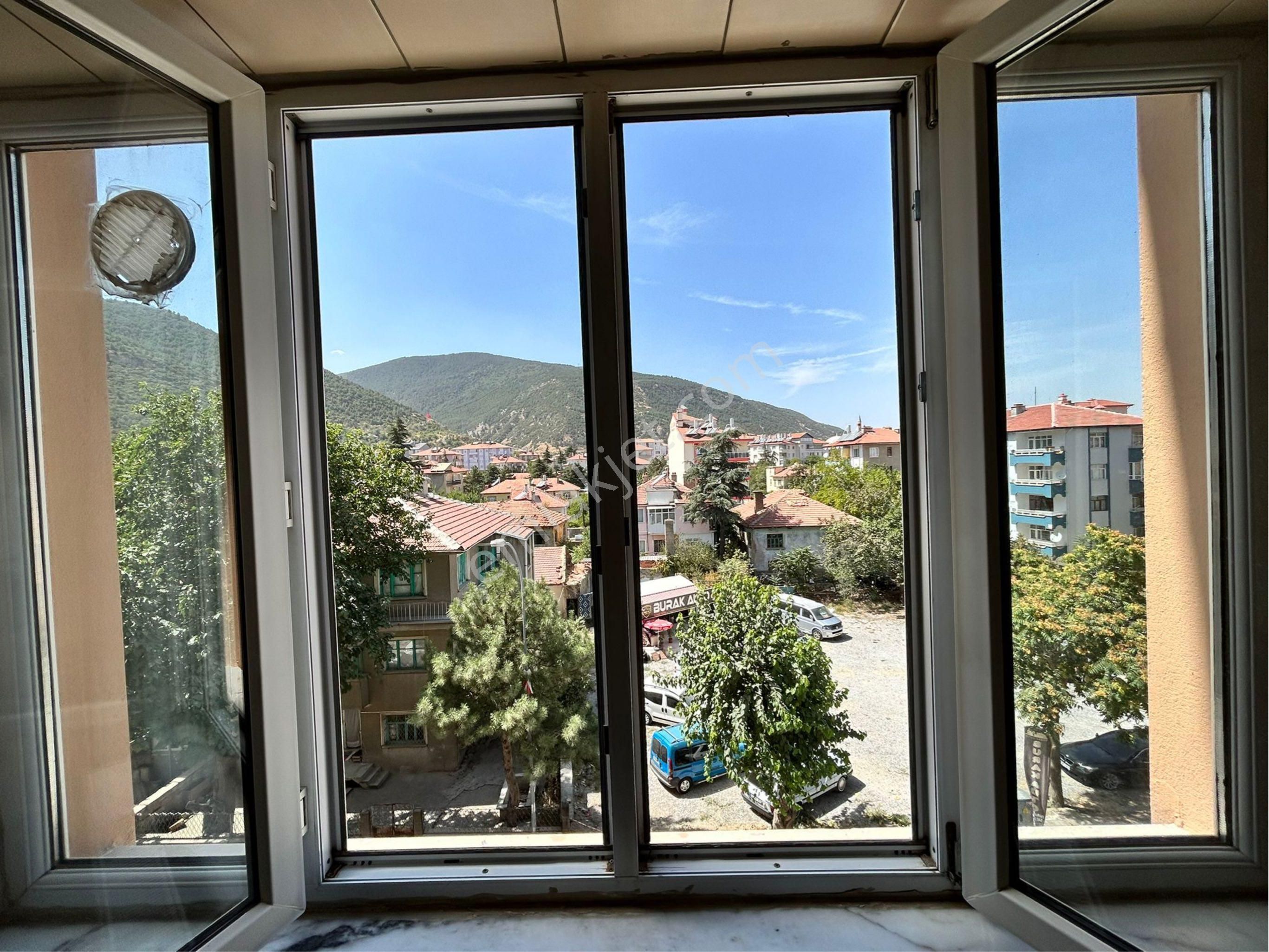 Tunçez Gm Kileci Mahallesi Asansörlü Geniş Arakat 4+1 Daire - Görsel 13