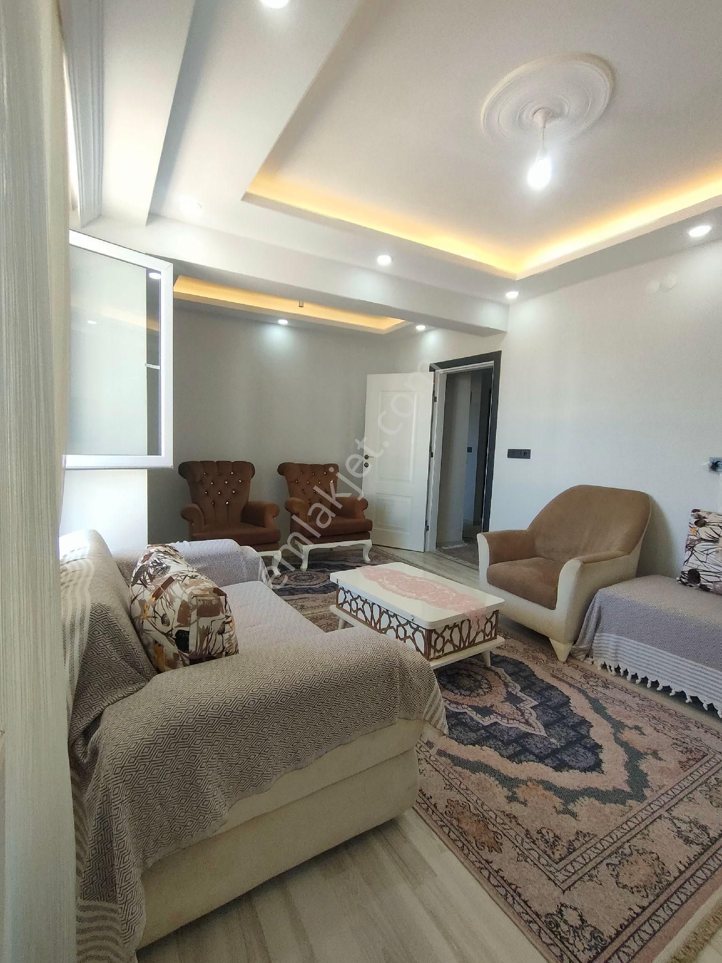 Kapaklı Mevlana Mah De 2+1 80 M2 Yüksek Giriş Ön Cephe Satılık Daire