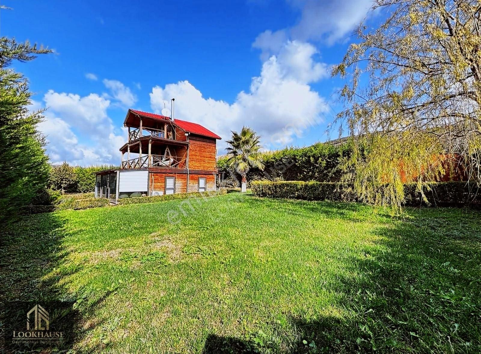 Lookhause İznik Ömerli Göl Manzaralı Satılık Triplex Ahşap Villa