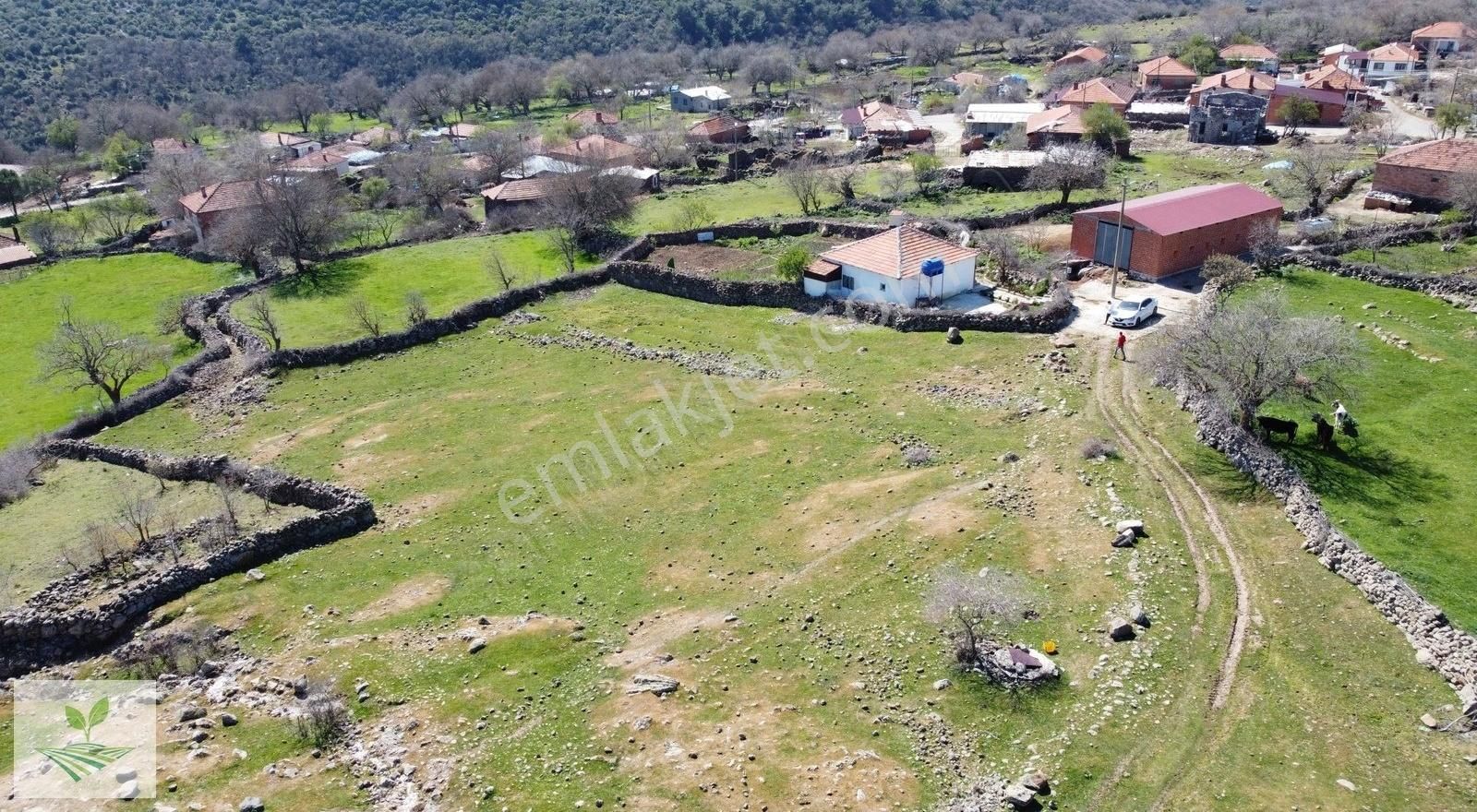 Bergama Öksüzler Satılık Konut İmarlı 3 Parçaya Bölünebilen Arsa - Görsel 8