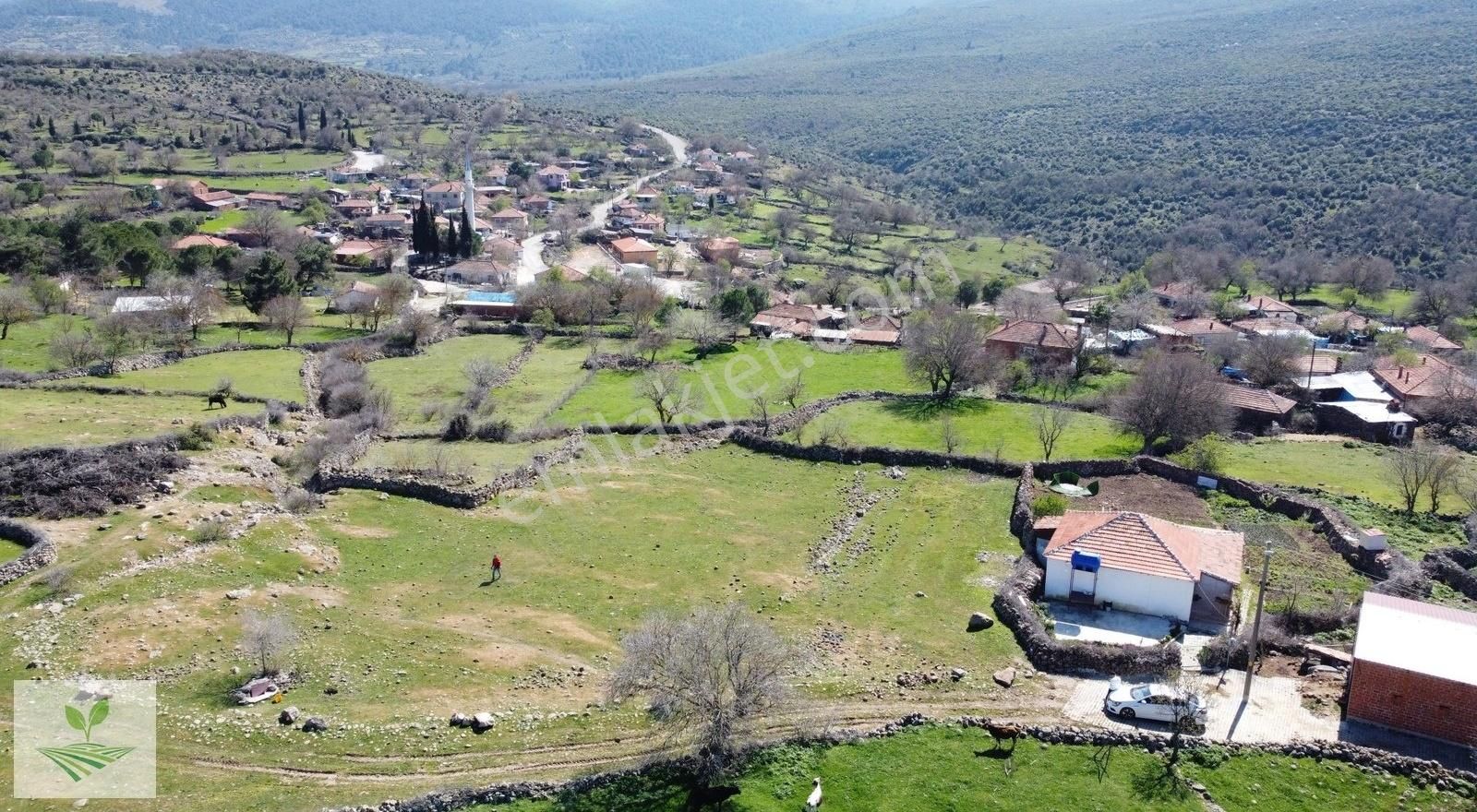 Bergama Öksüzler Satılık Konut İmarlı 3 Parçaya Bölünebilen Arsa - Görsel 14