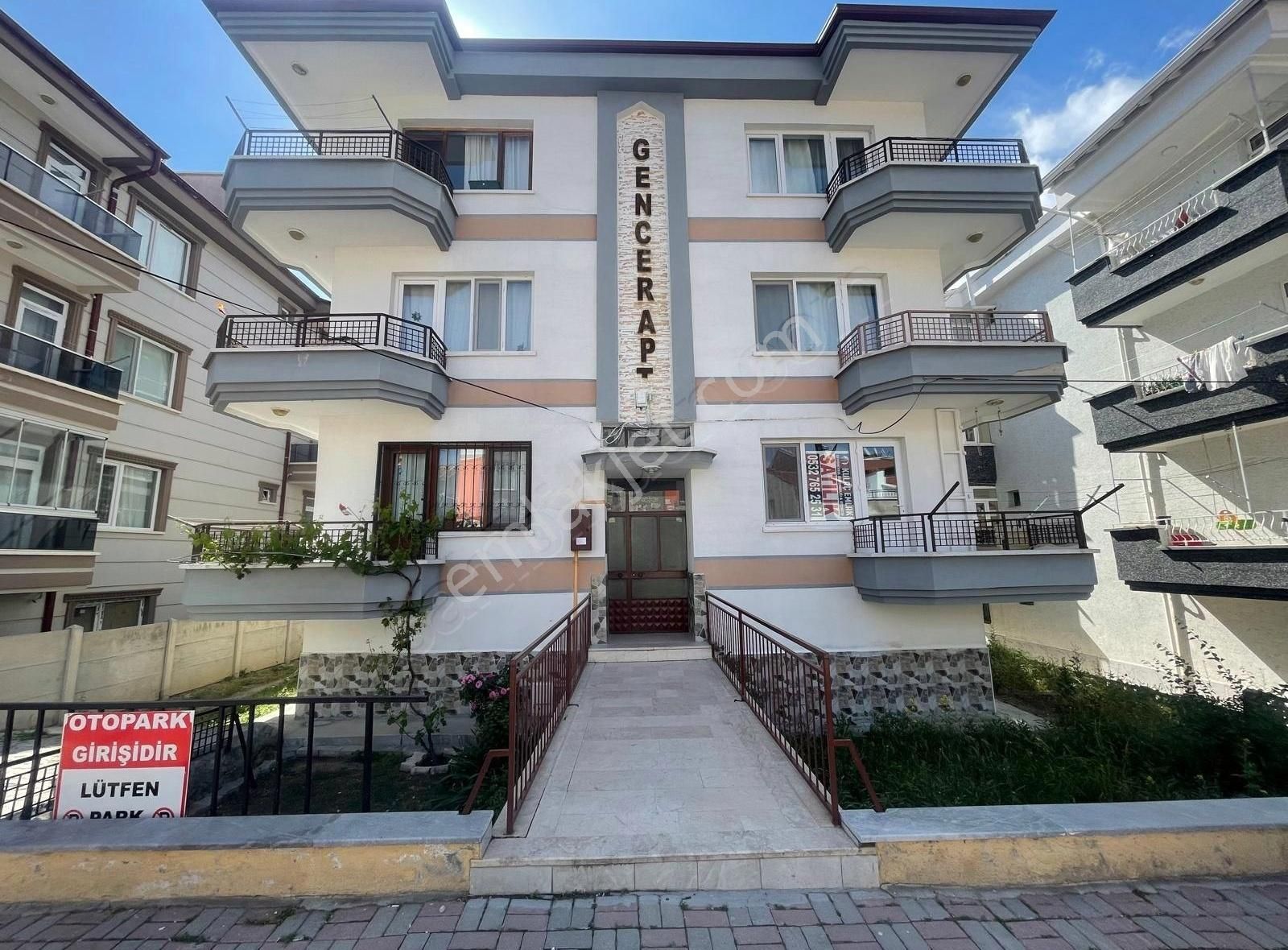 Kulaç Emlaktan Satılık Daire 3+1 130 M2 Kanlıca Mh.