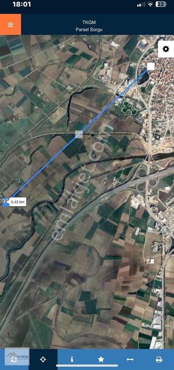 Canbolu Mahallesinde Harika Tarla