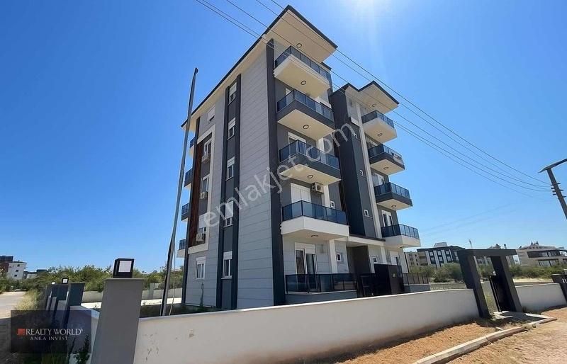 Realty World Anka Sıfır 2+1, Kapalı Mutfak,merkezi Konum