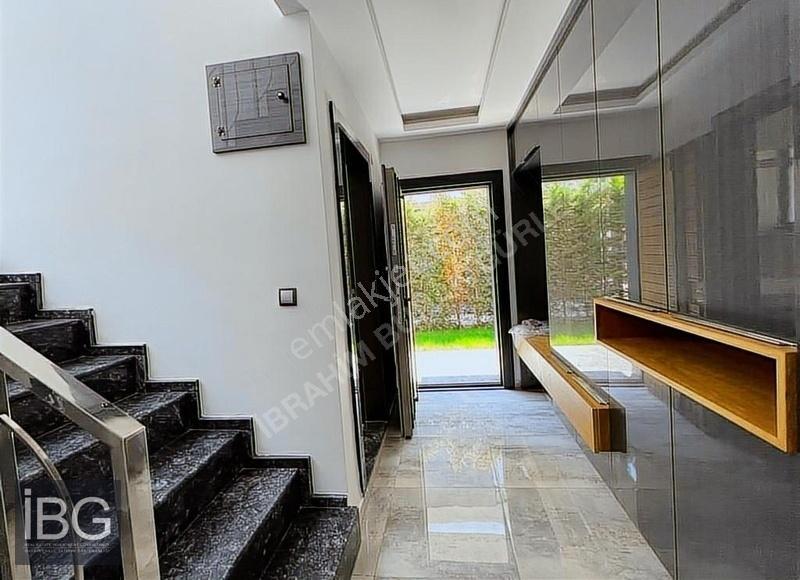 ++bıg Group** Deniz Manzaralı, Ful Eşyalı Geniş Bahçeli Villa - Görsel 21