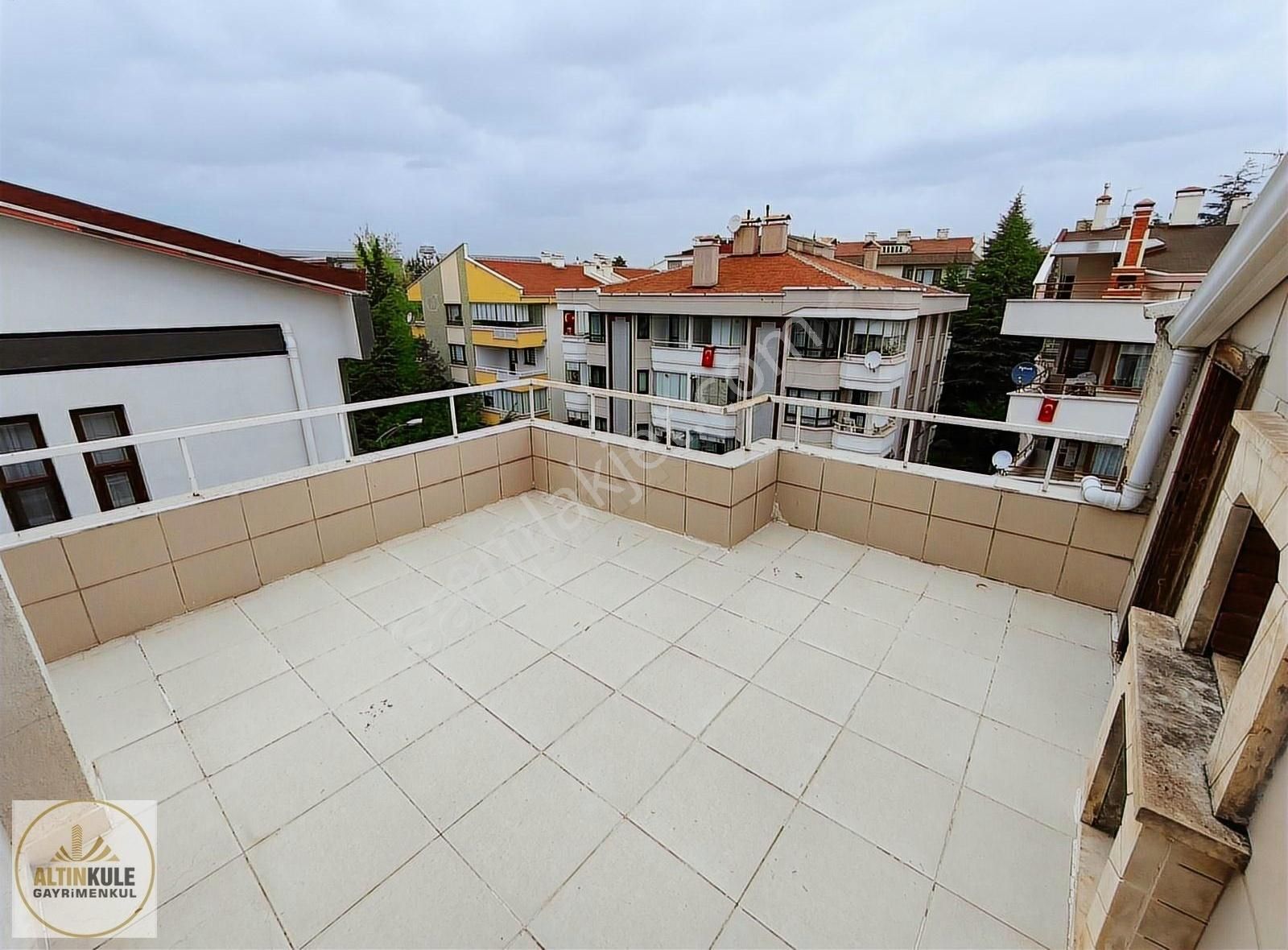 Altınkule'den Çankaya Köşkü Karşısı 5+1 Yapılı Teraslı Dubleks - Görsel 24