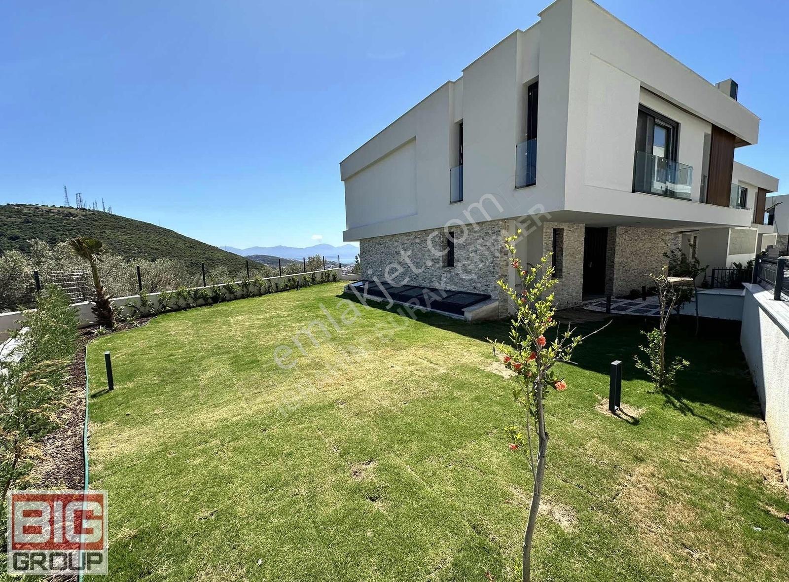 ++bıg Group** Müthiş Konumlu,modern Mimari, Büyük Bahçeli Villa - Görsel 16