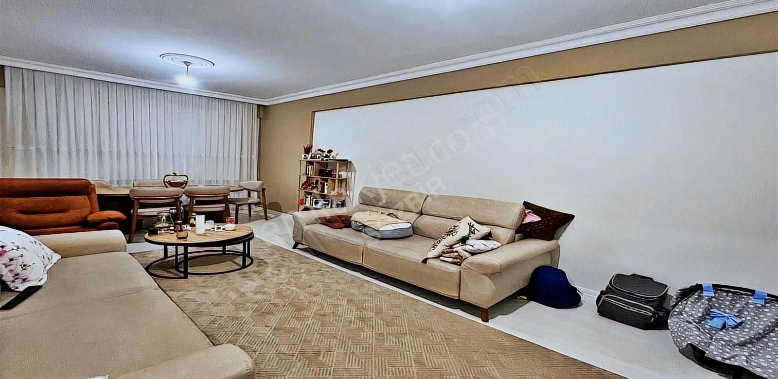 Sözbir Gayrimenkulden Metrobüse 5 Dk Site İçi 2+1 Dev Ara Kat