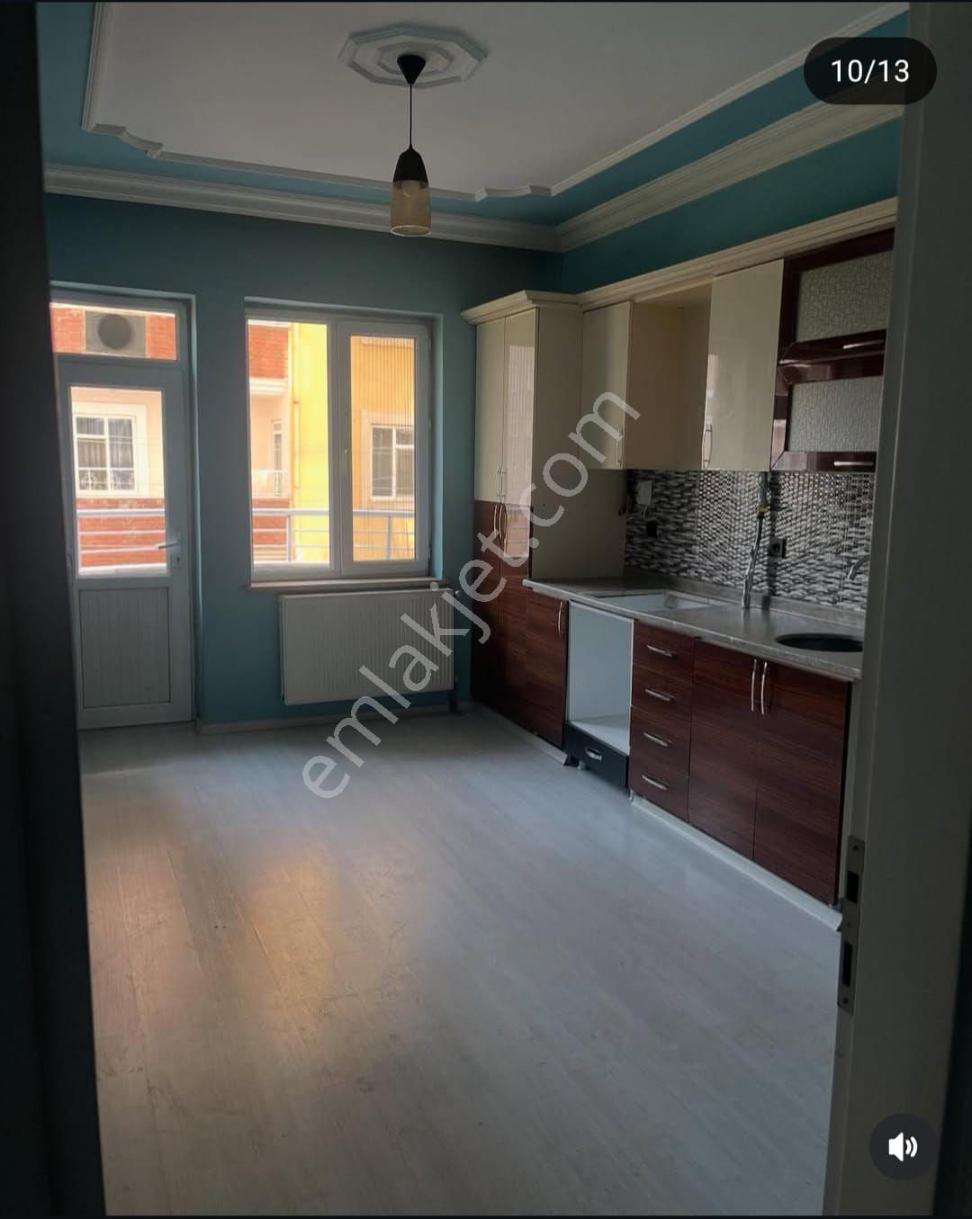 Yeni Emniyet Arkasi Satılık 4+1 Daire