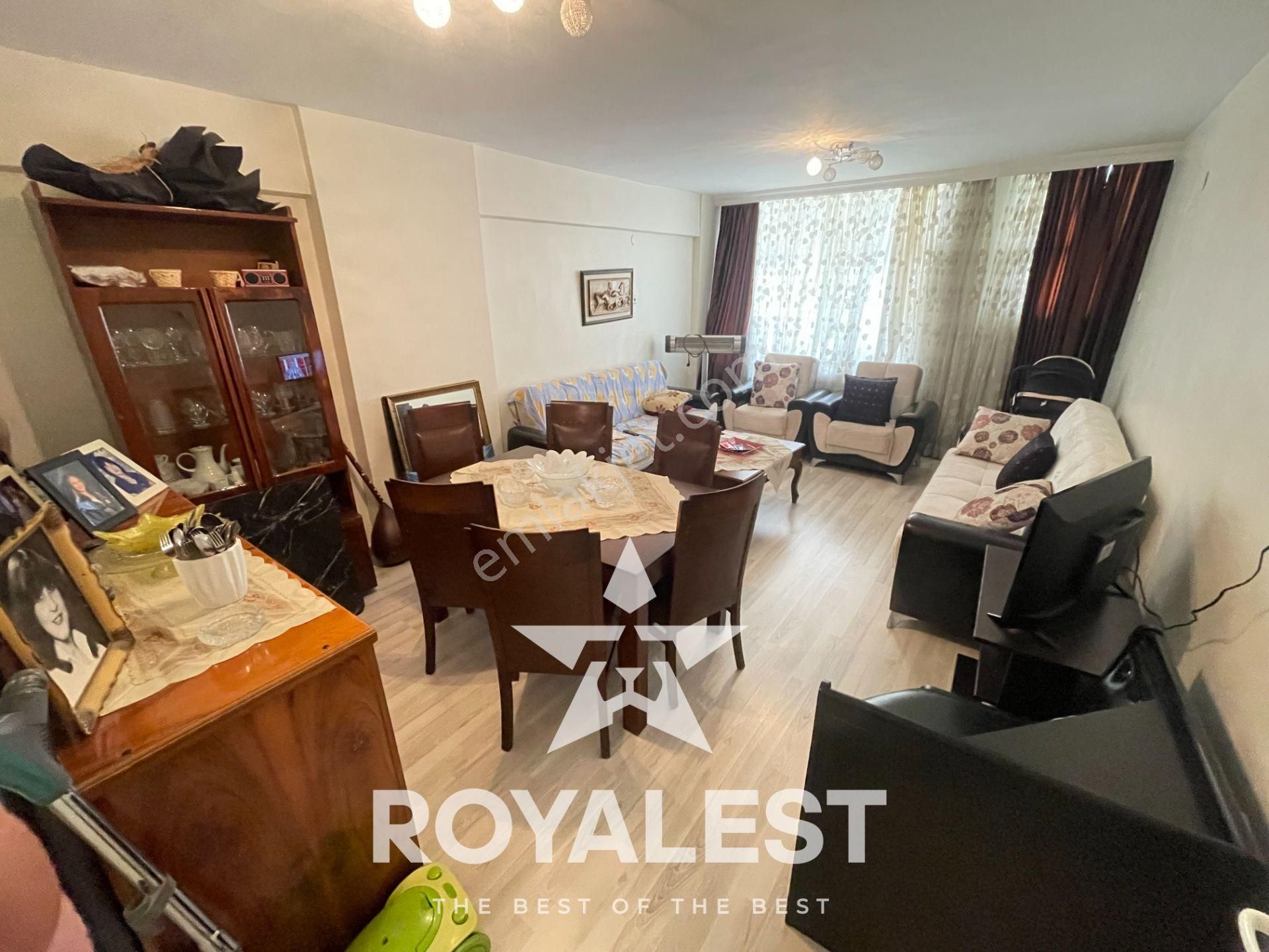 Royalestten Hayalpark Civarında Az Katlı Asansörlü Fırsat Daire