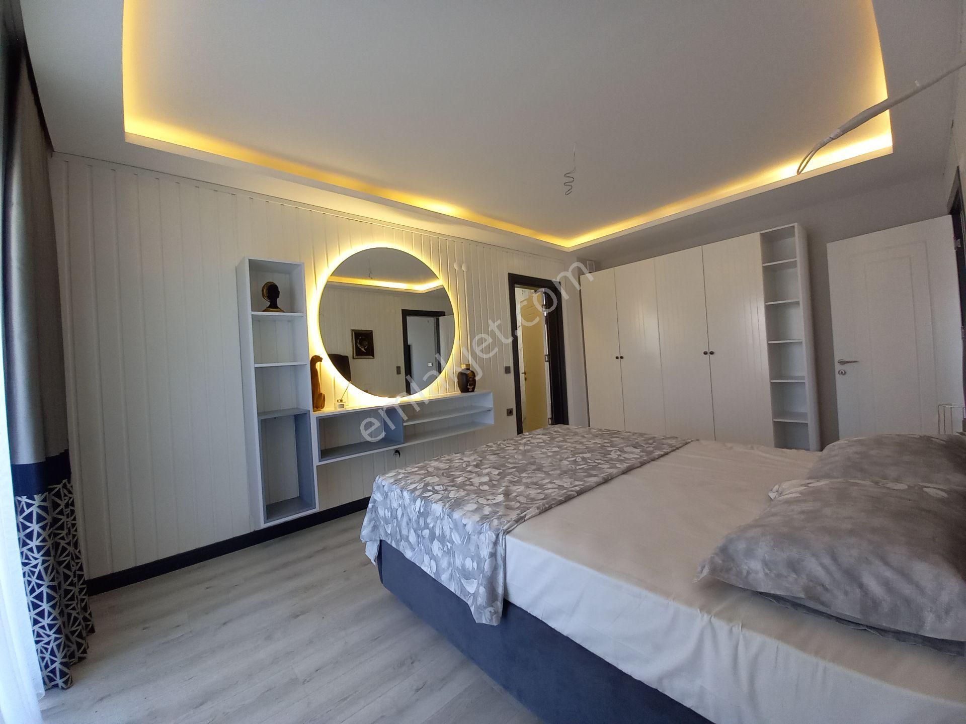 Plaja 5 Dakika! Köşe Konumda, Şahane Bahçeli Lüks Villa - Görsel 14