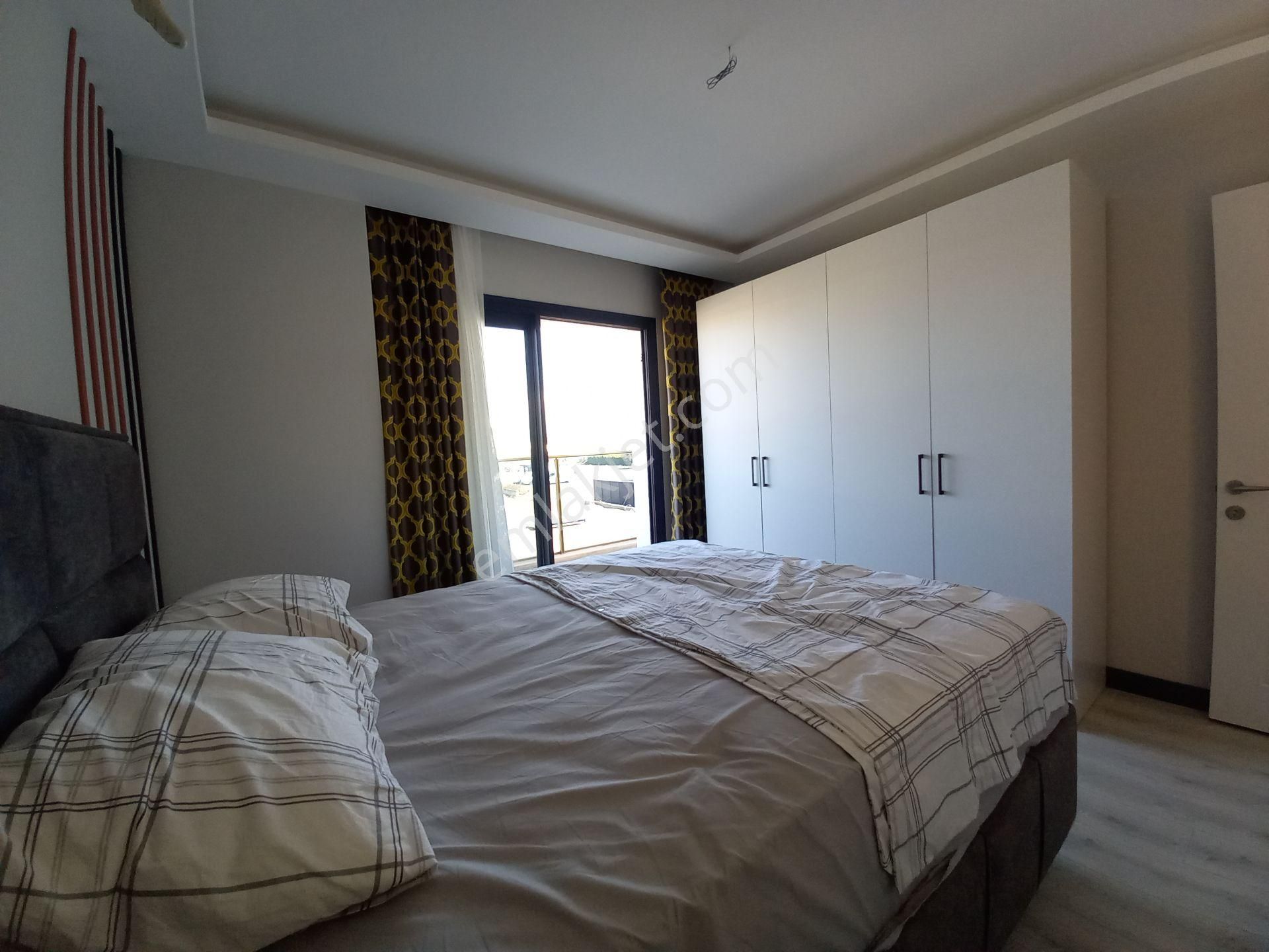 Plaja 5 Dakika! Köşe Konumda, Şahane Bahçeli Lüks Villa - Görsel 24