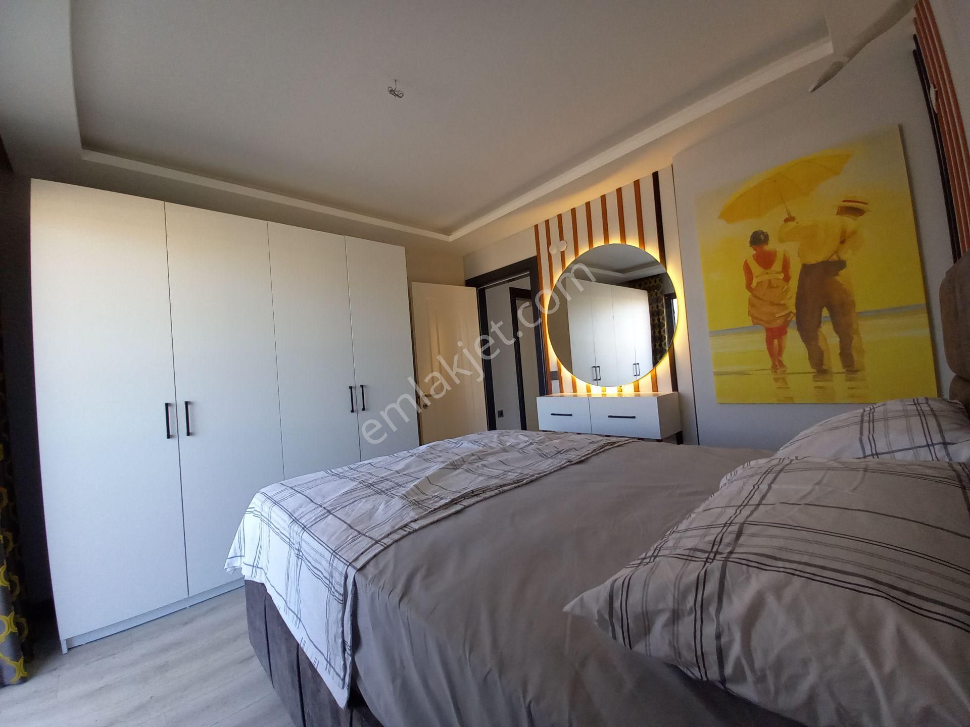 Plaja 5 Dakika! Köşe Konumda, Şahane Bahçeli Lüks Villa - Görsel 23