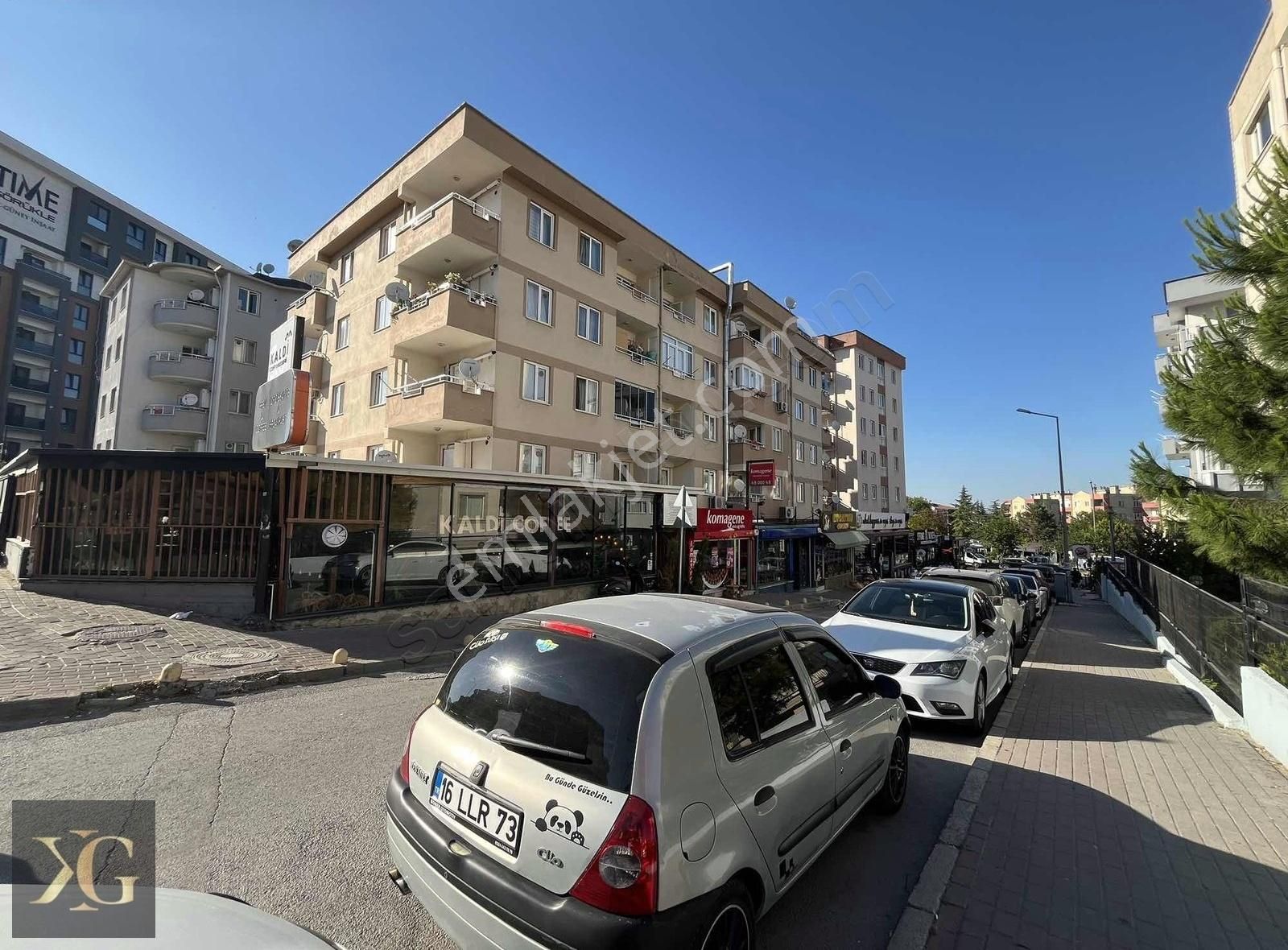 Pruva'dan Merkezi Konumda Ful Kredili Satılık 2+1 Geniş Daire